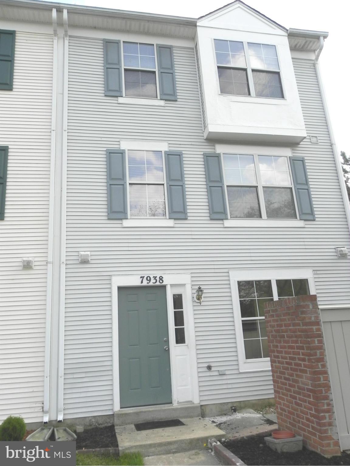 CHARLESGATE - Residential Lease