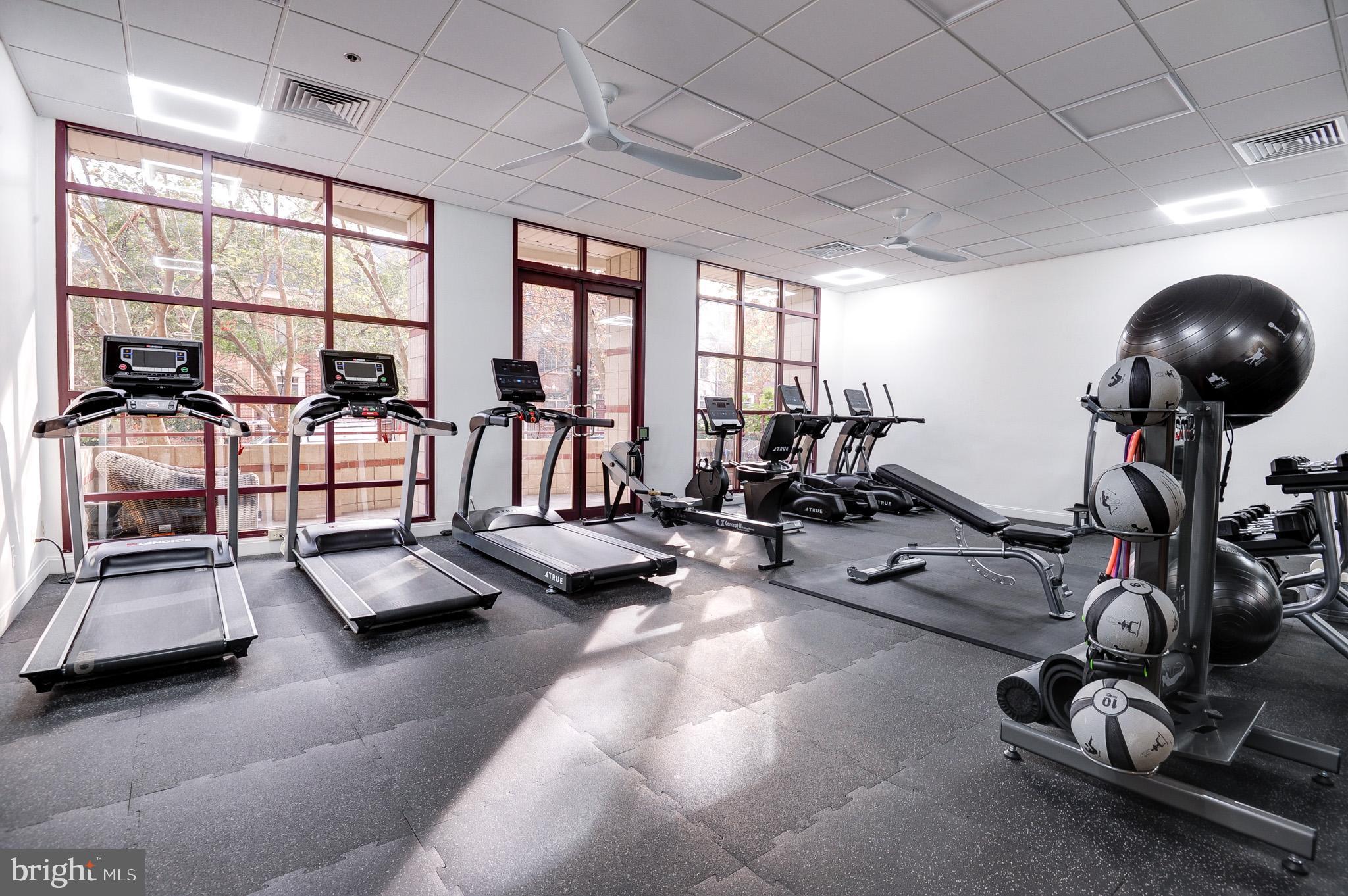 COURTHOUSE - Residential