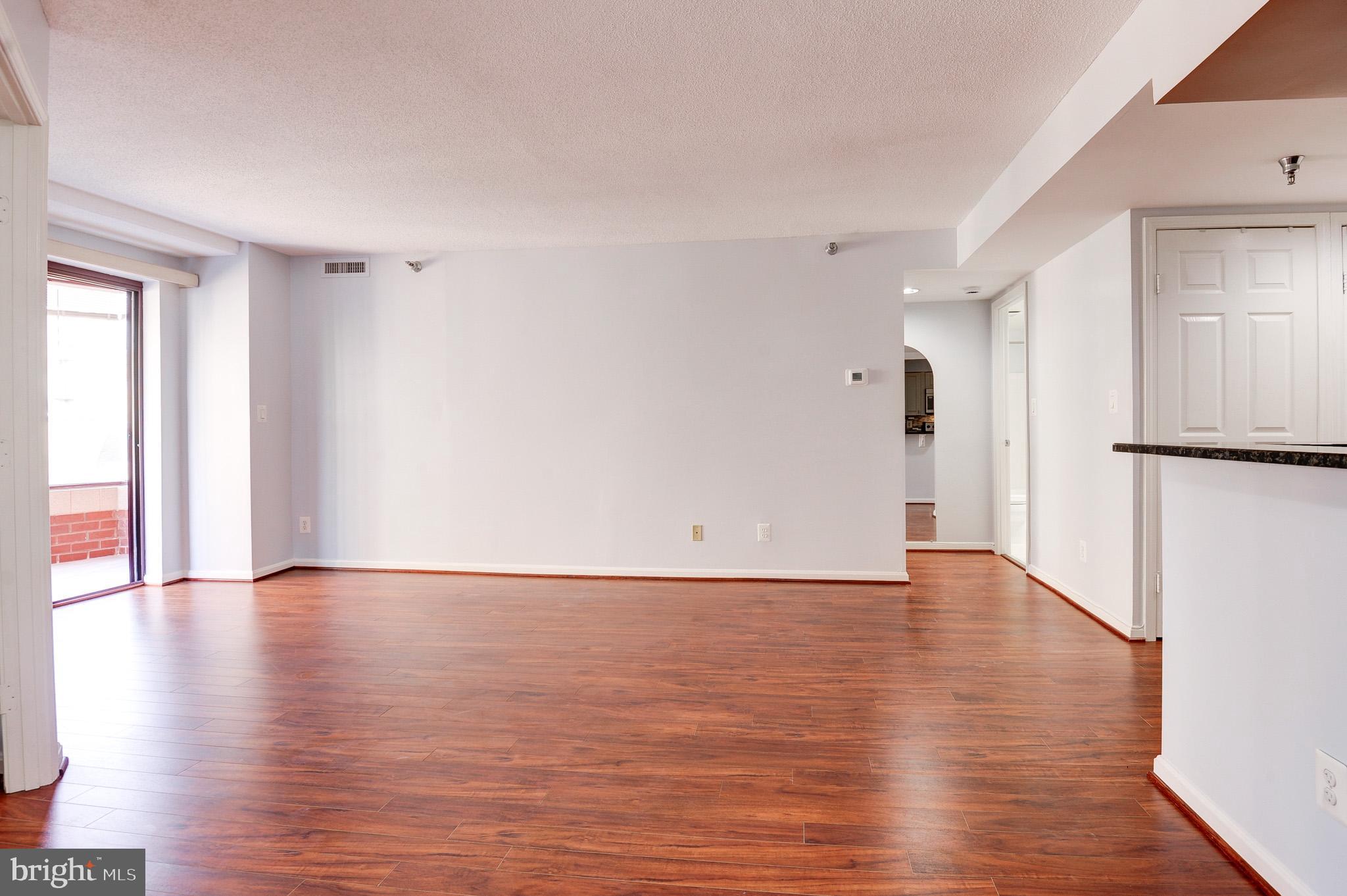 COURTHOUSE - Residential