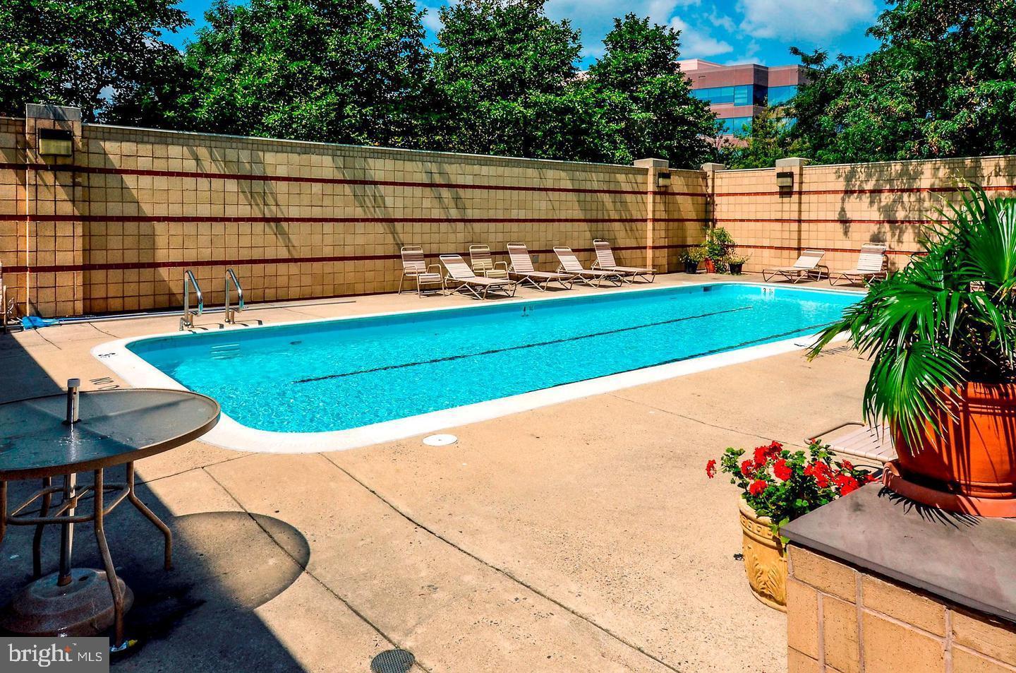 COURTHOUSE - Residential