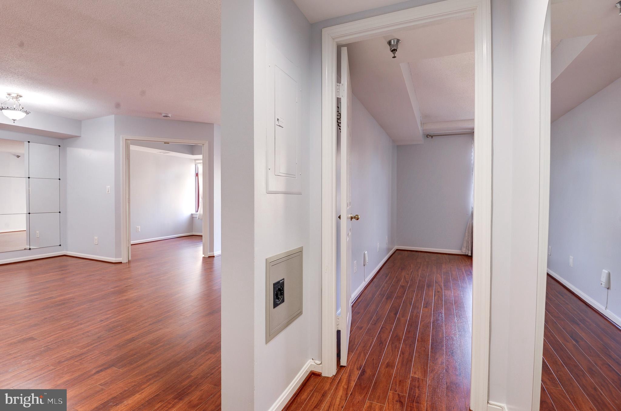 COURTHOUSE - Residential