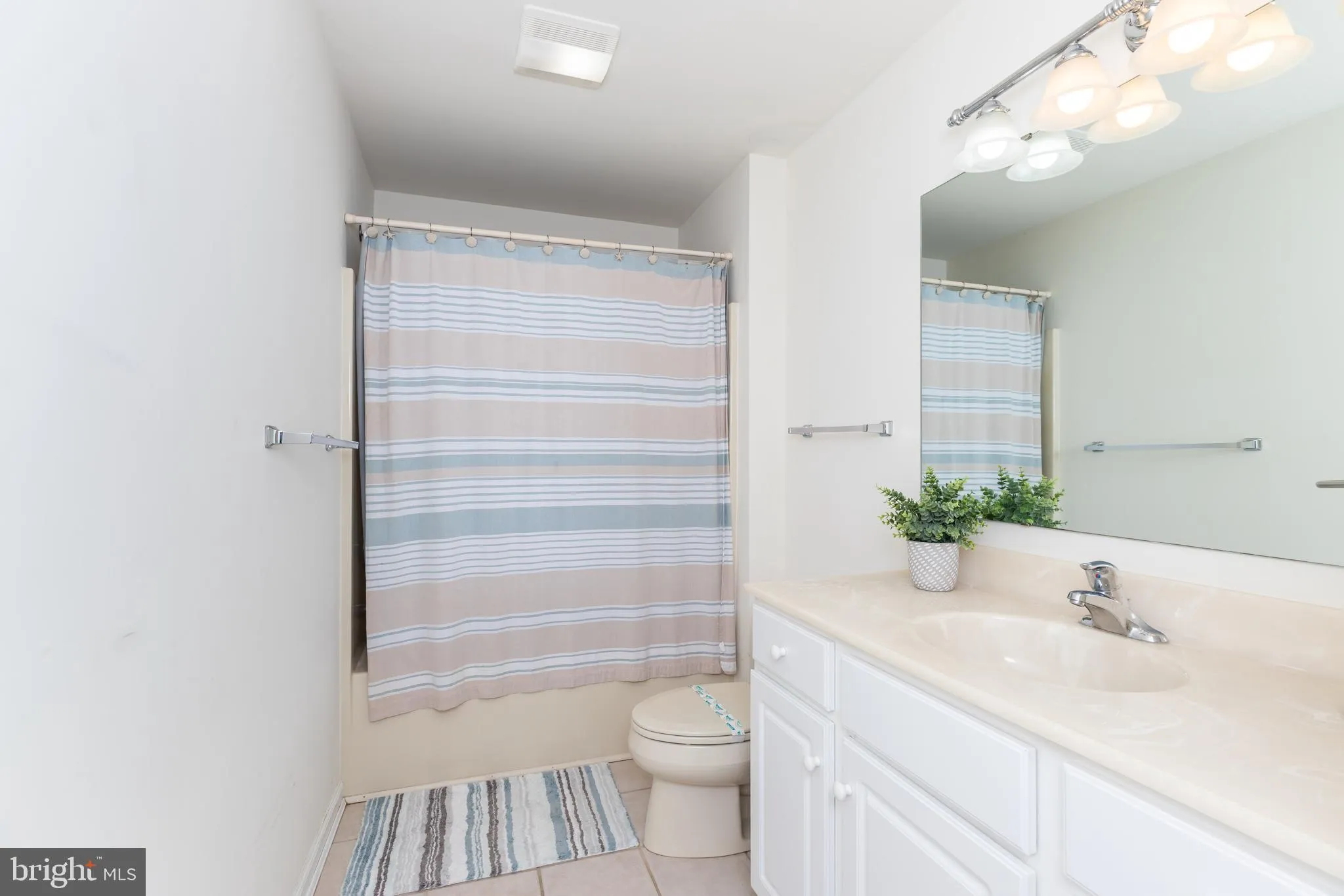 Ocean City, Maryland 21842, United States, 4 Bedrooms Bedrooms, ,3 BathroomsBathrooms,Residential,Active,93456