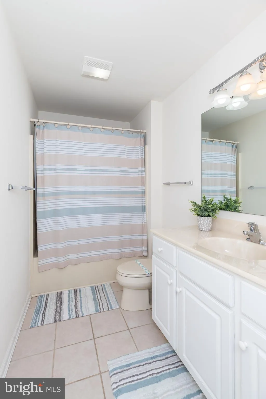 Ocean City, Maryland 21842, United States, 4 Bedrooms Bedrooms, ,3 BathroomsBathrooms,Residential,Active,93456