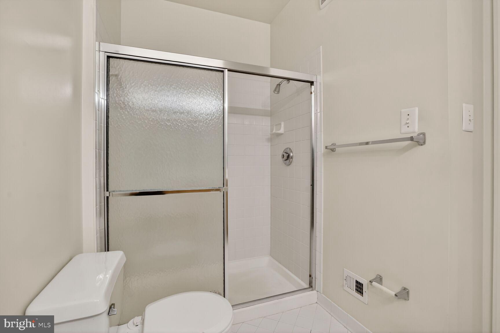 RANDOM HILLS - Residential Lease