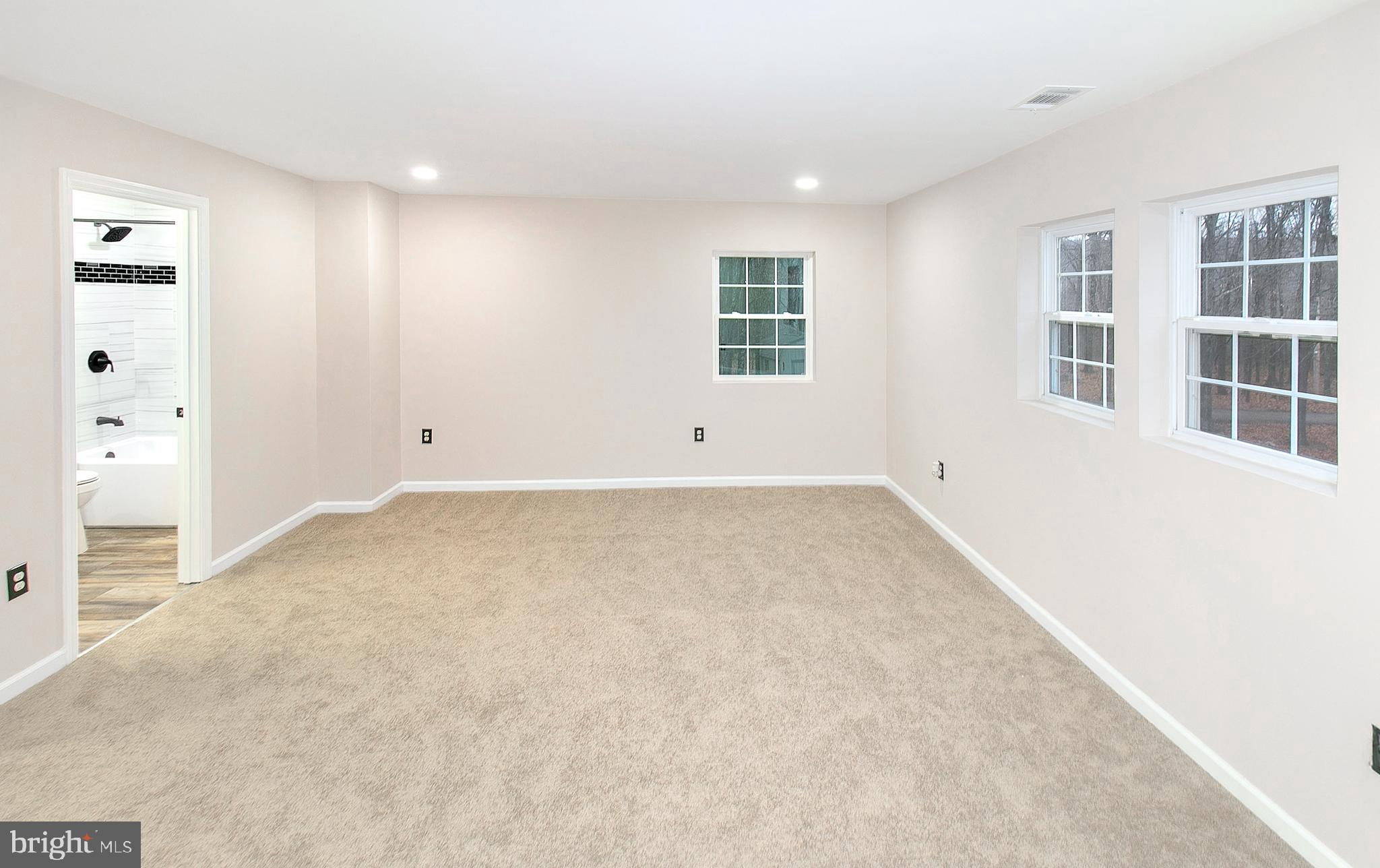 GREENWOODS - Residential