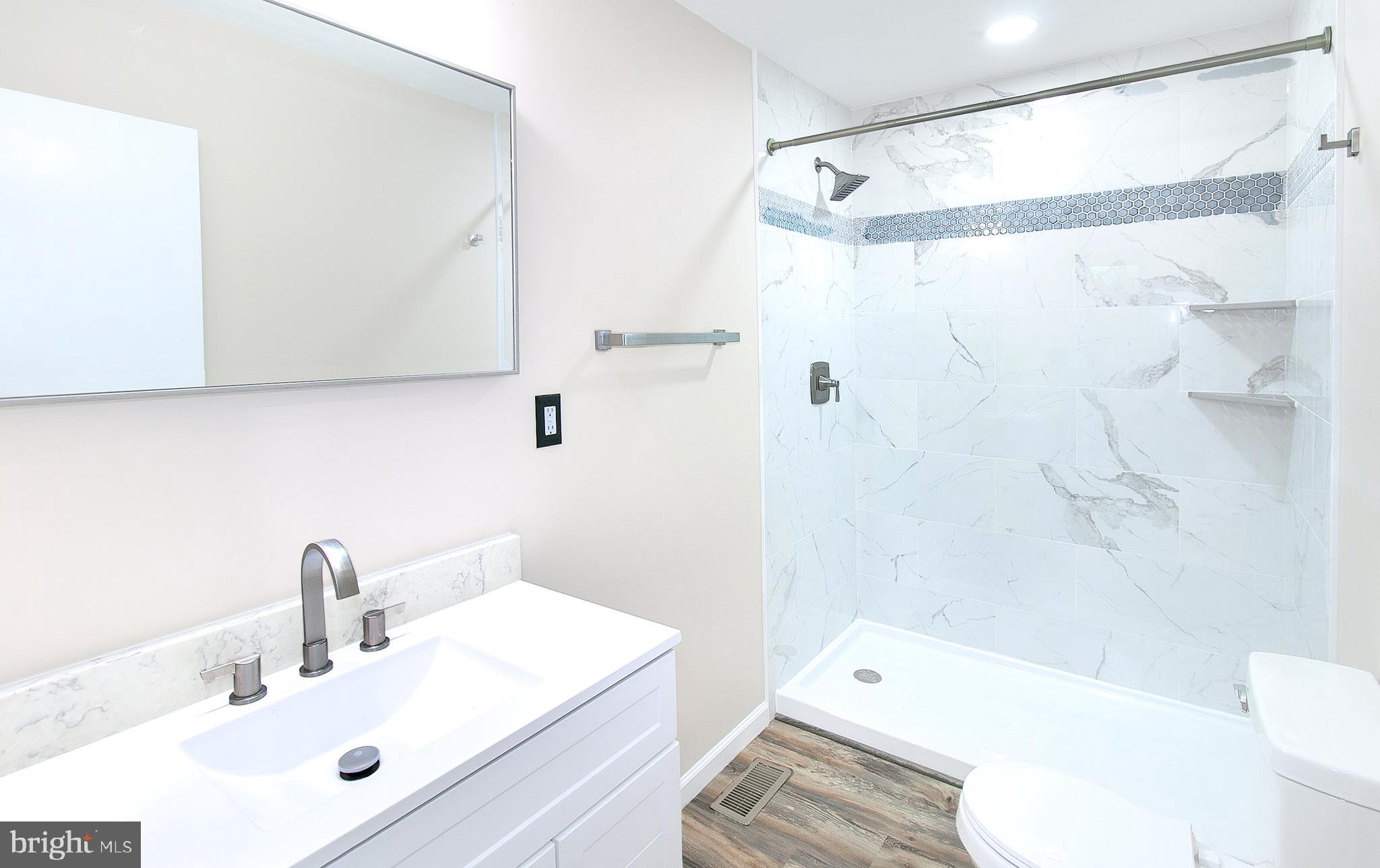 GREENWOODS - Residential