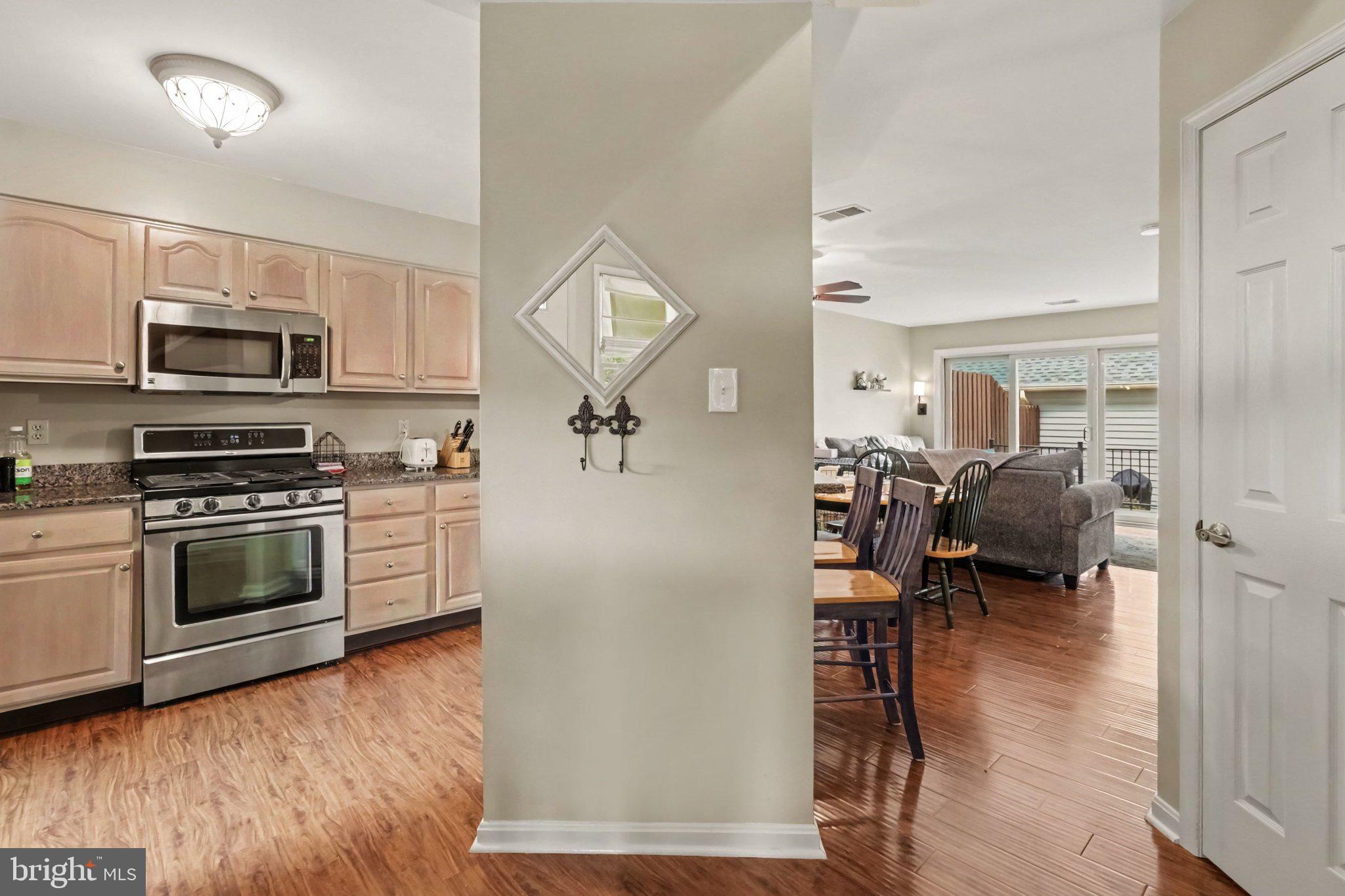 5532 MORELAND COURT