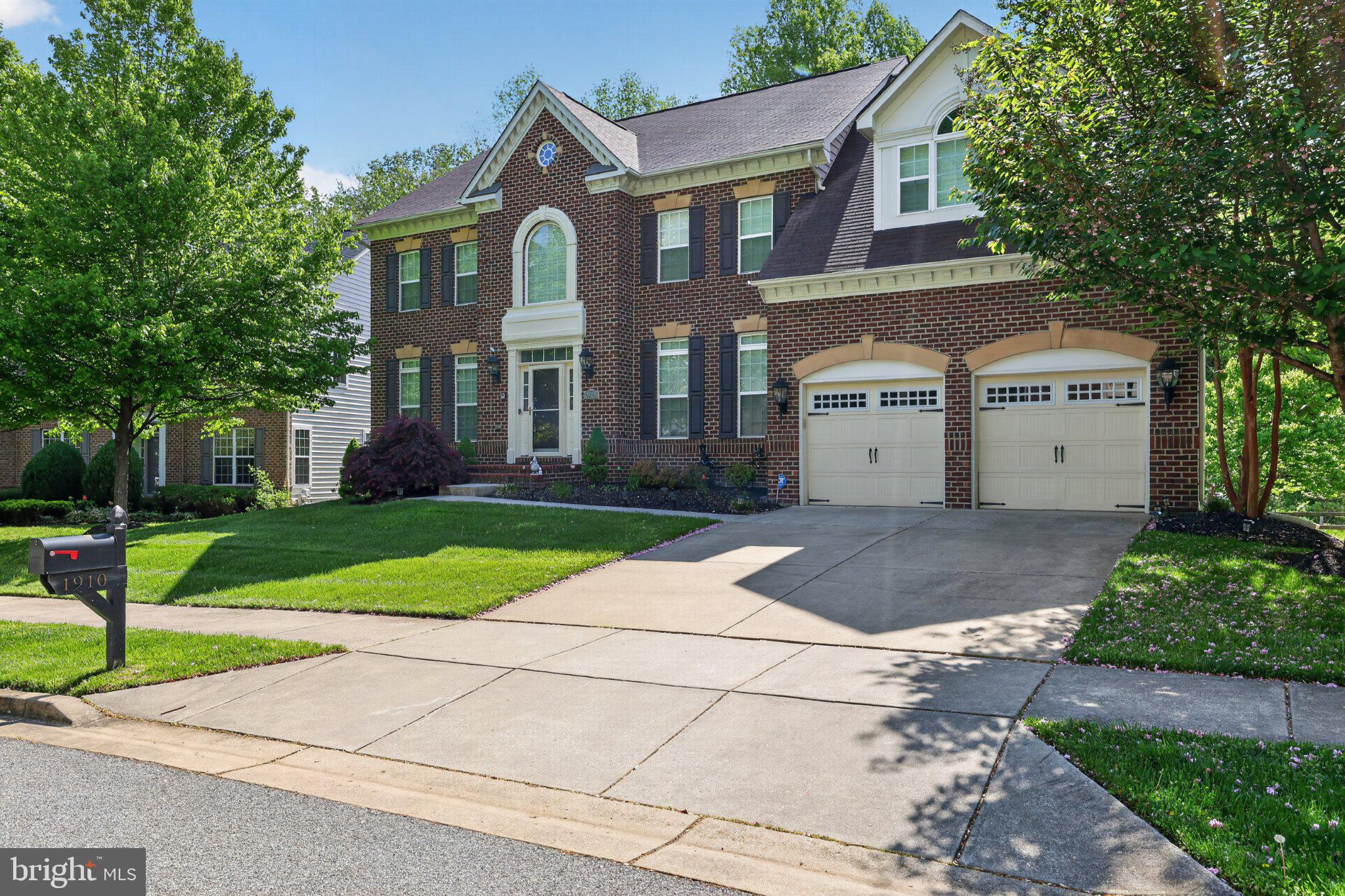 1910 LAKE FOREST DRIVE