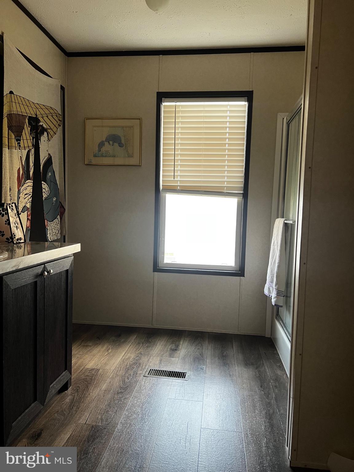 ROUTE 50 - Residential