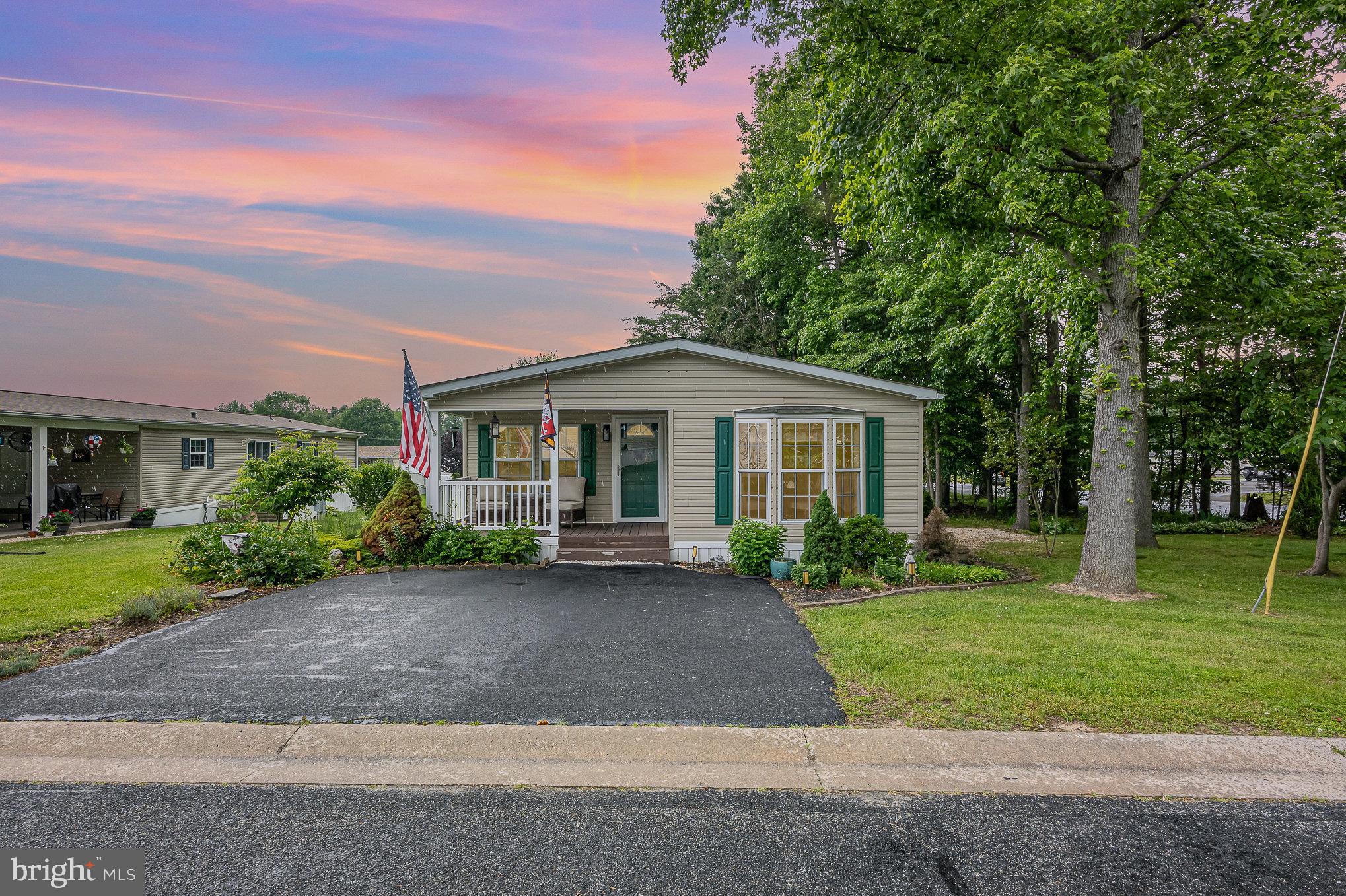 **Charming Updated 2-Bedroom Manufactured Home Awaits You!
Discover your perfect sanctuary in this beautifully updated 2-bedroom, 2-bath manufactured home, designed for modern living and comfort. Boasting a spacious layout, this home is ideal for both relaxing and entertaining.
Key Features:
- **Modern Upgrades**: Enjoy the benefits of recent renovations that enhance both style and functionality.
- **Bright and Airy Living Spaces**: Expansive living area with plenty of natural light, perfect for gatherings or cozy nights in.
- **Functional Kitchen**: Well-appointed kitchen with modern appliances and ample storage for all your culinary needs.
- **Private Bedrooms**: Two generously sized bedrooms offer a peaceful retreat, complete with two well-appointed baths for added convenience.
Don’t miss your chance to own this delightful home that combines comfort, style, and functionality. Schedule a viewing today and experience the charm for yourself!
Buyer to verify ground rent amount and subject to Park Approval.