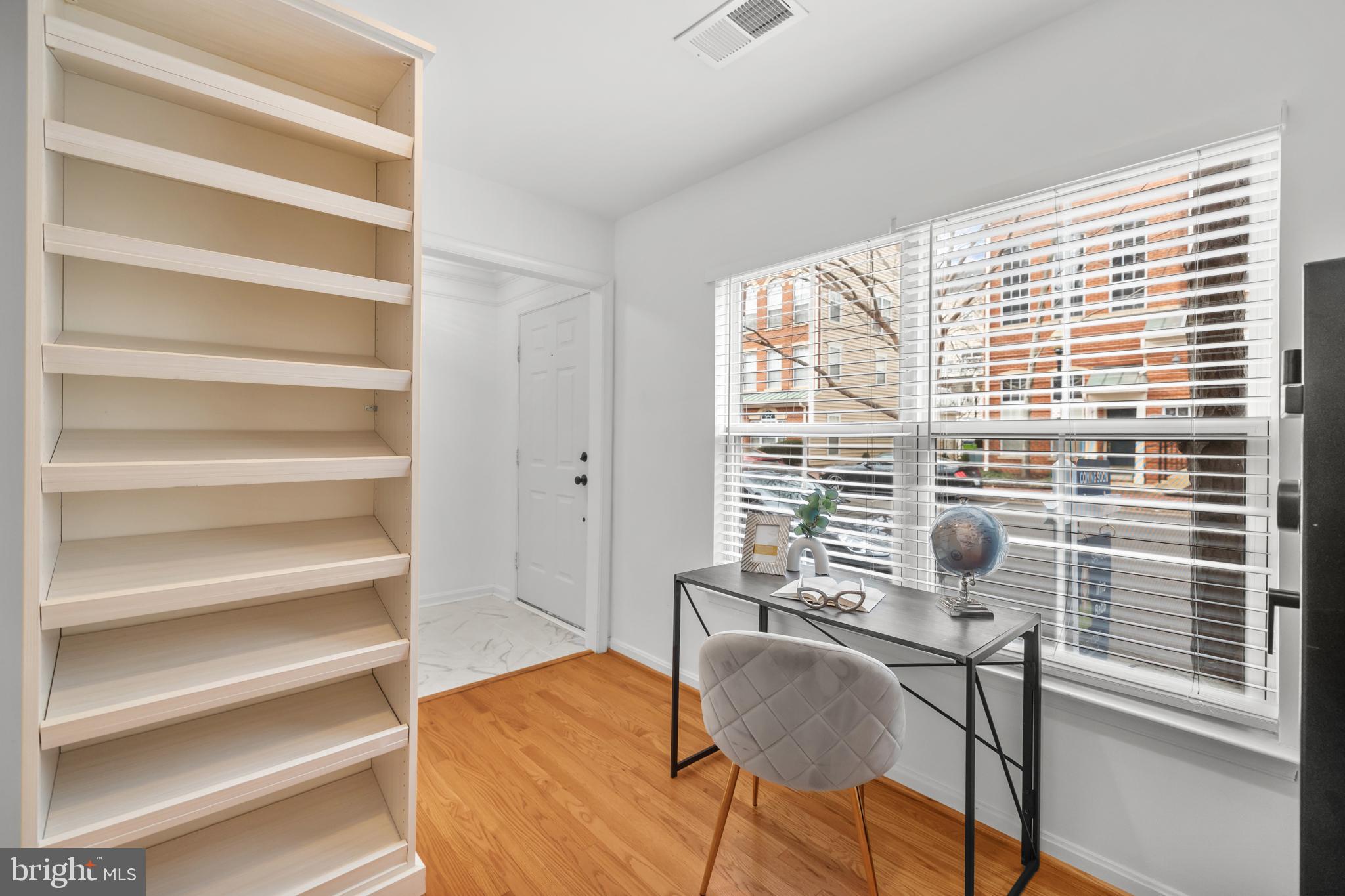 CAMERON STATION - Residential