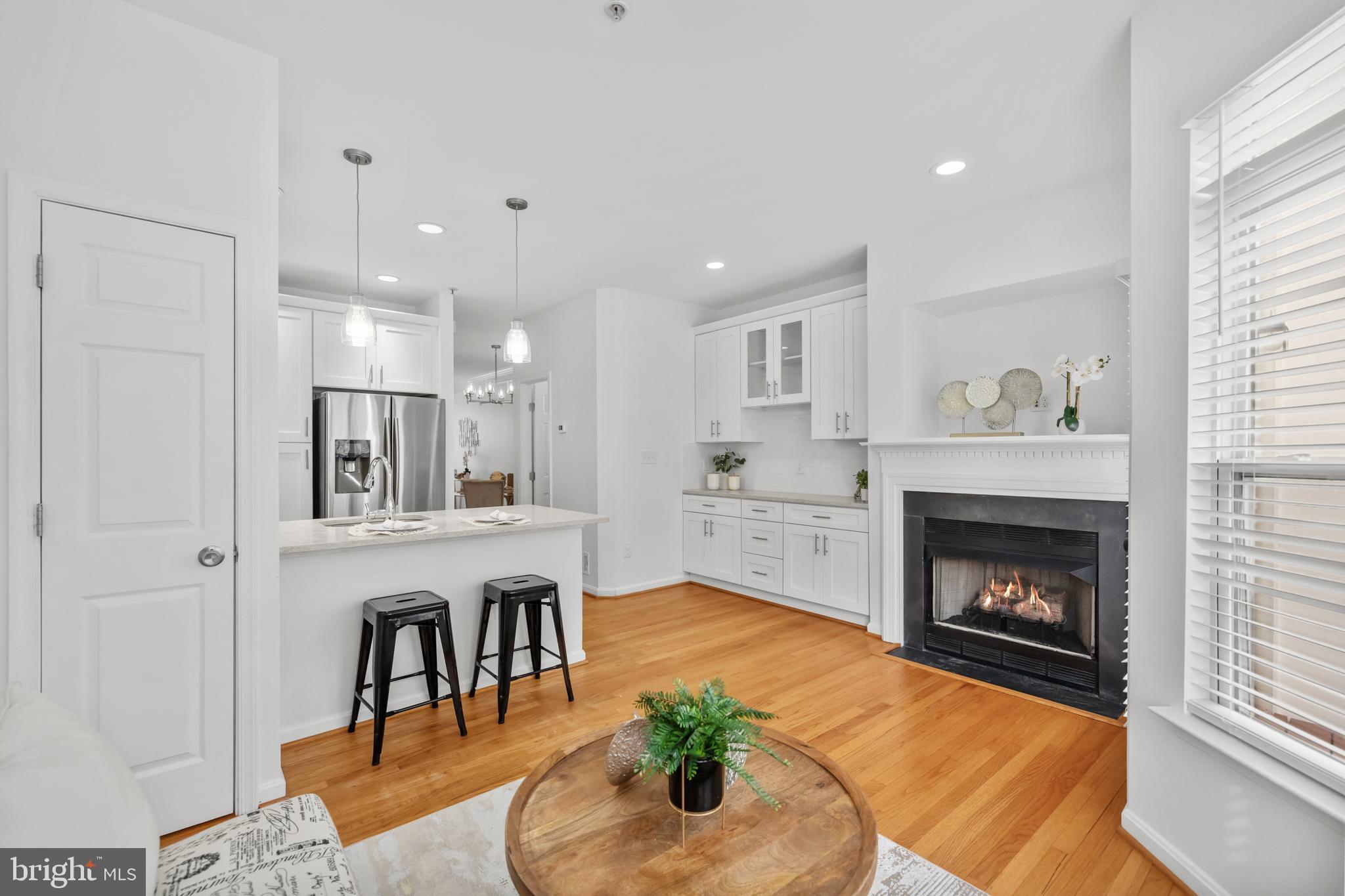 CAMERON STATION - Residential