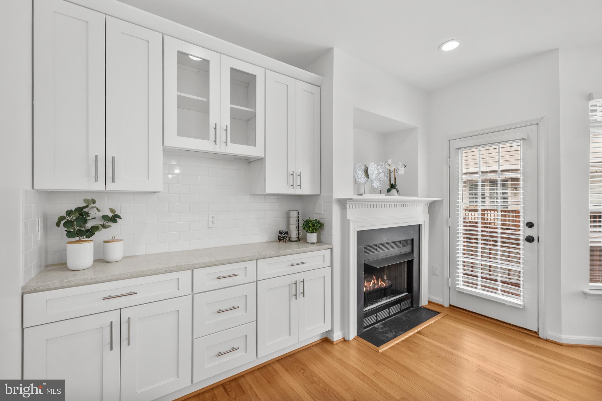 CAMERON STATION - Residential