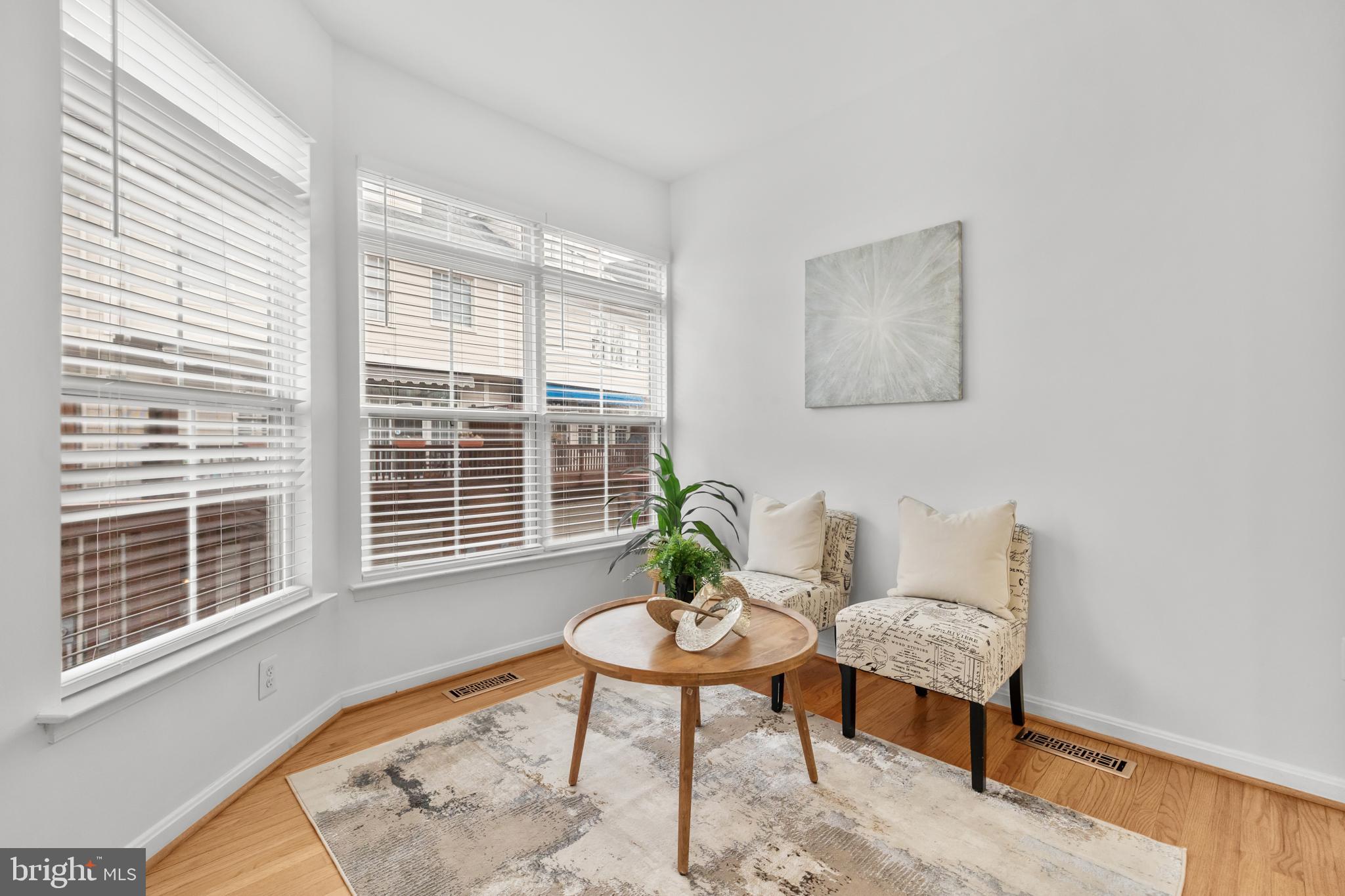 CAMERON STATION - Residential