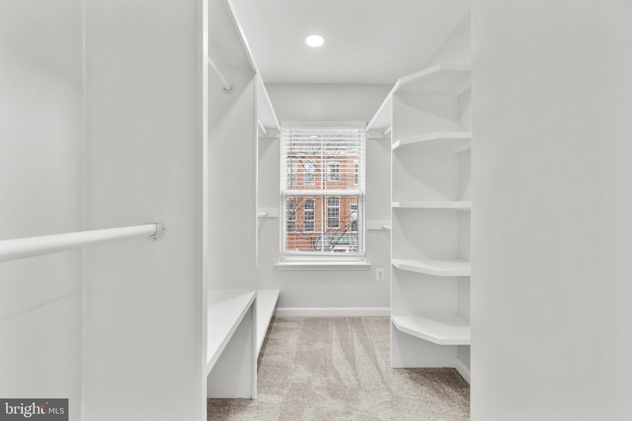 CAMERON STATION - Residential