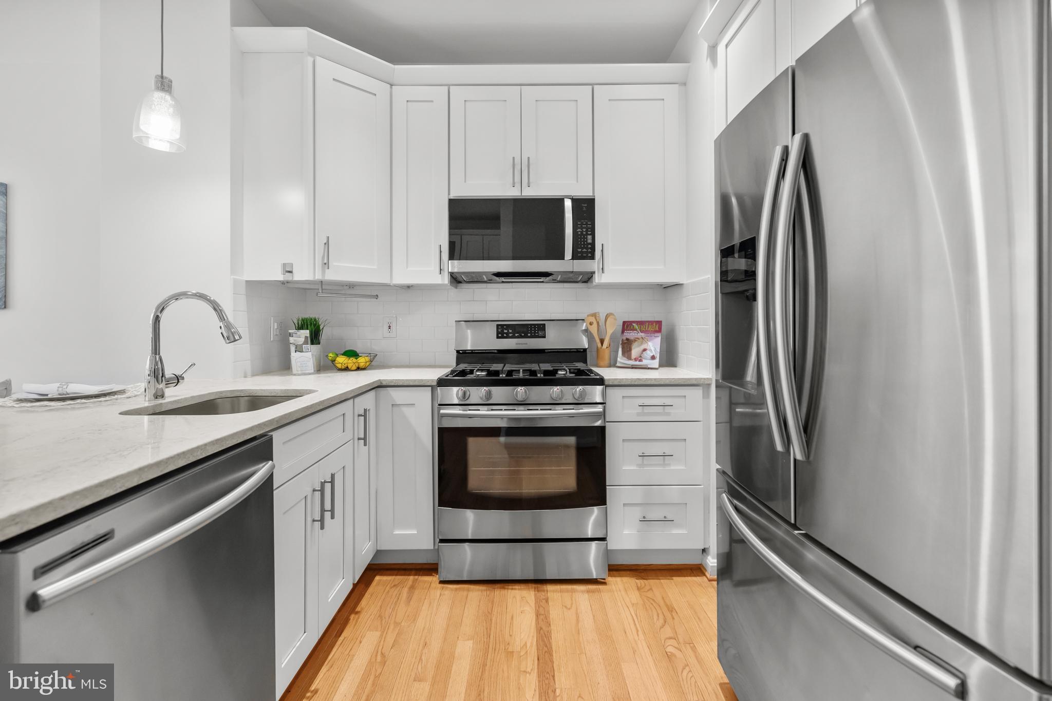 CAMERON STATION - Residential