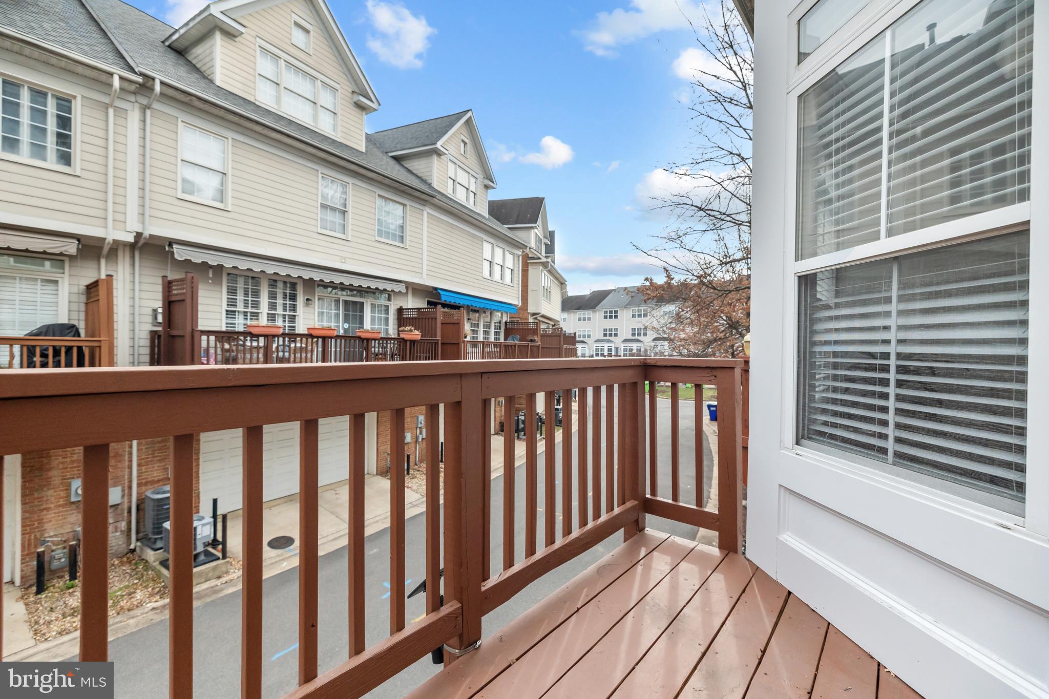 CAMERON STATION - Residential