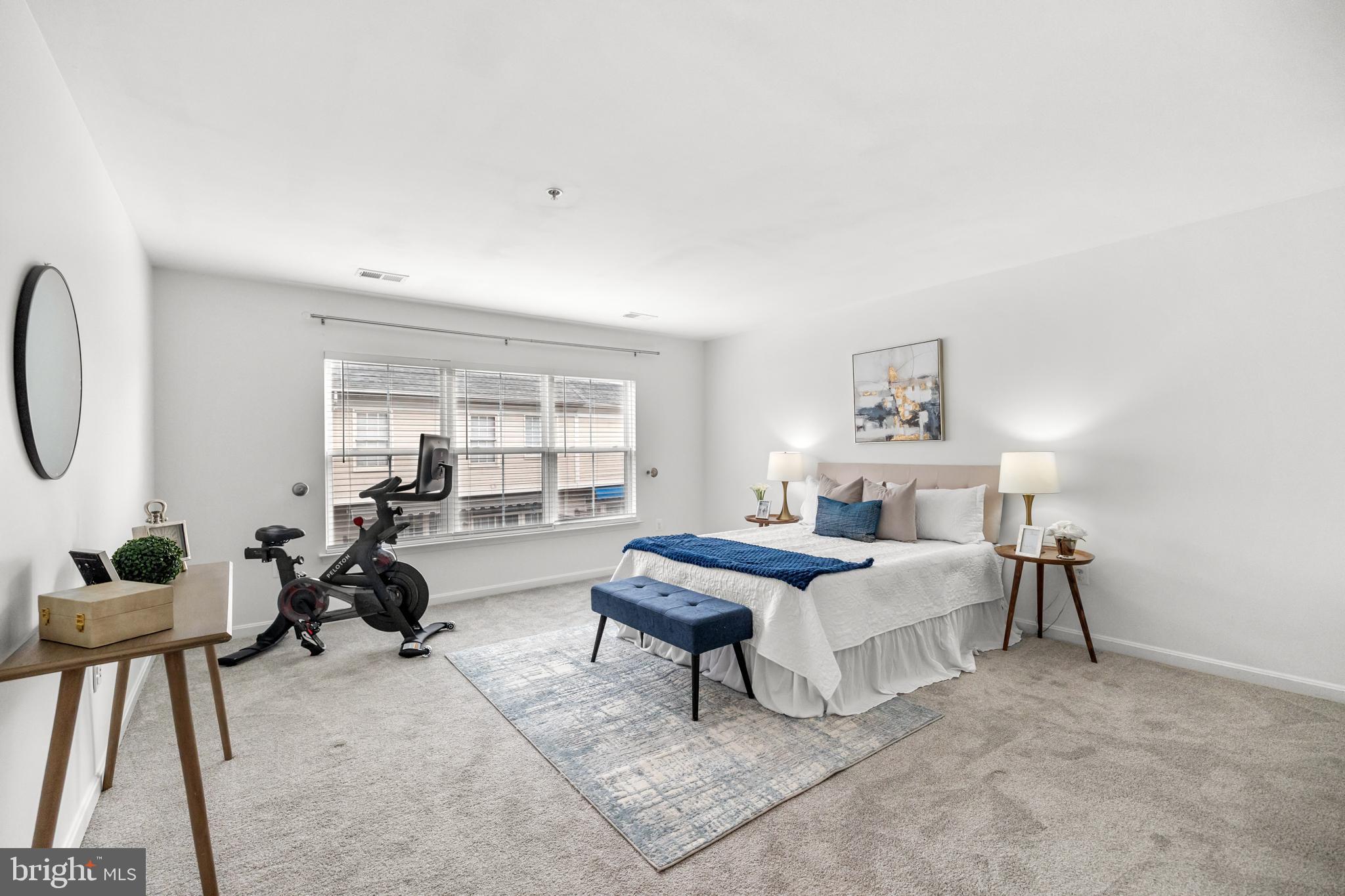 CAMERON STATION - Residential