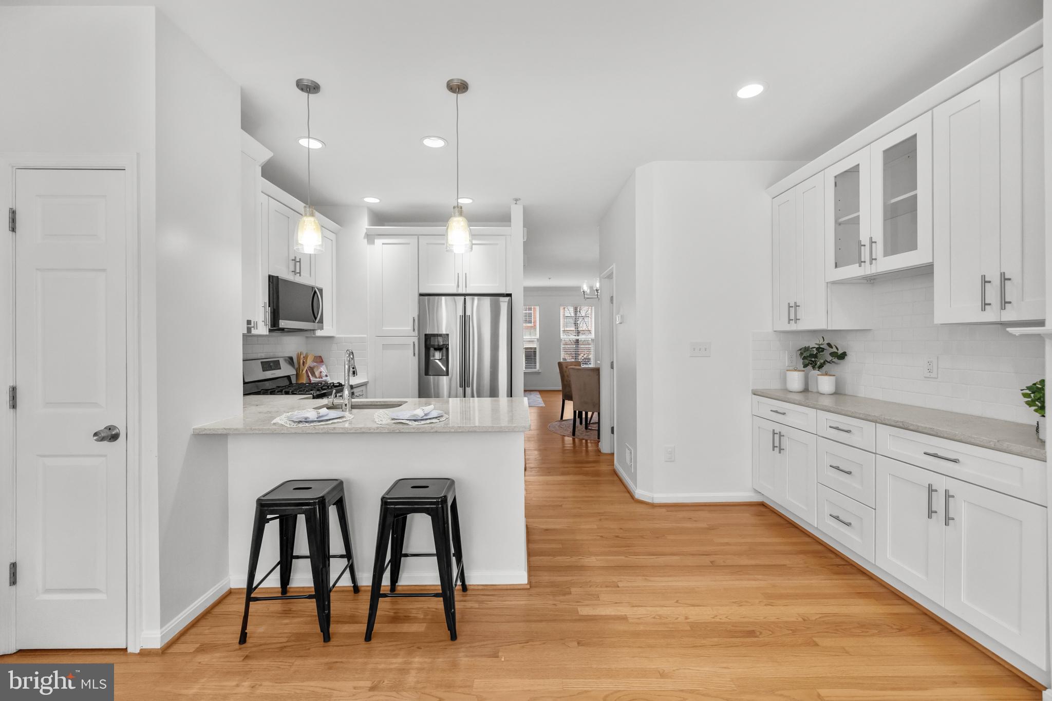 CAMERON STATION - Residential