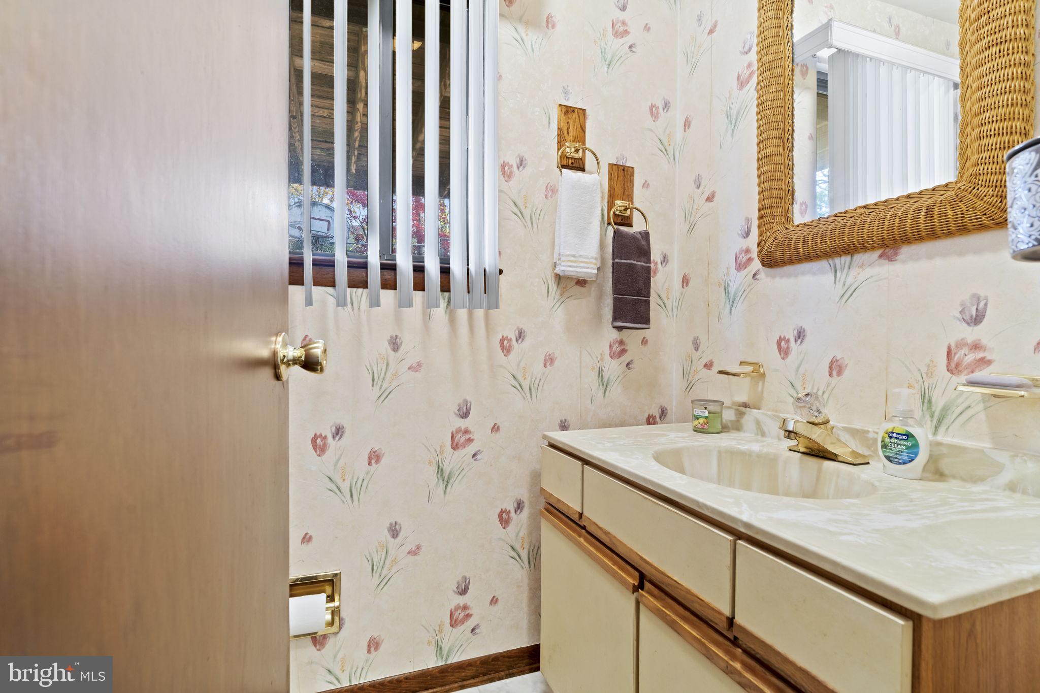 ROXBOROUGH - Residential