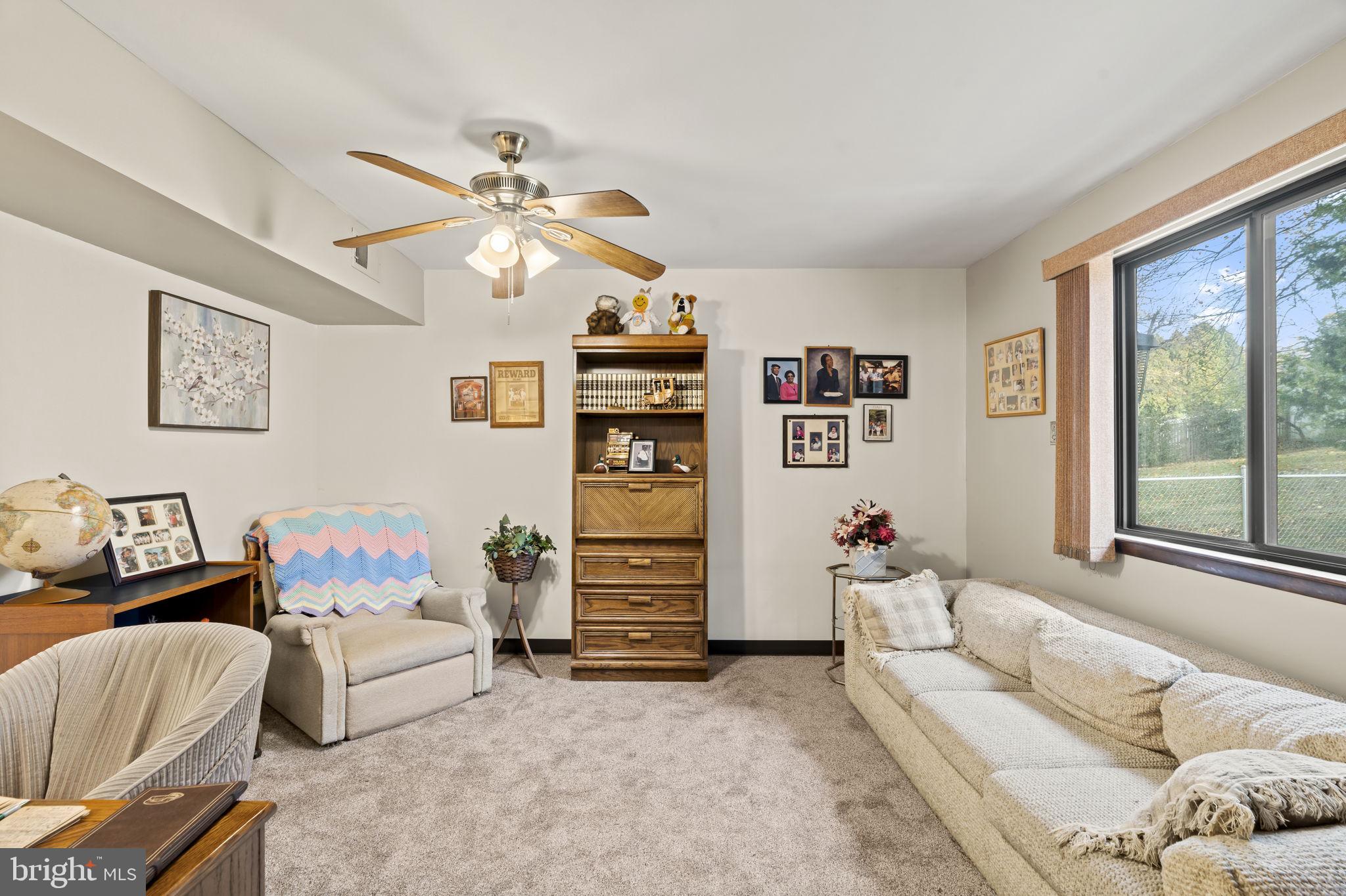 ROXBOROUGH - Residential