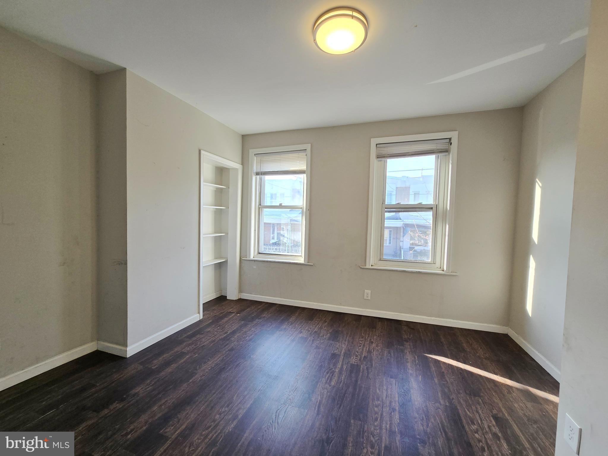 PORT RICHMOND - Residential