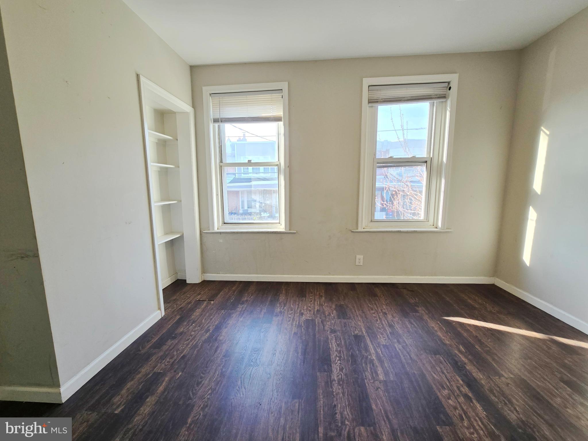 PORT RICHMOND - Residential