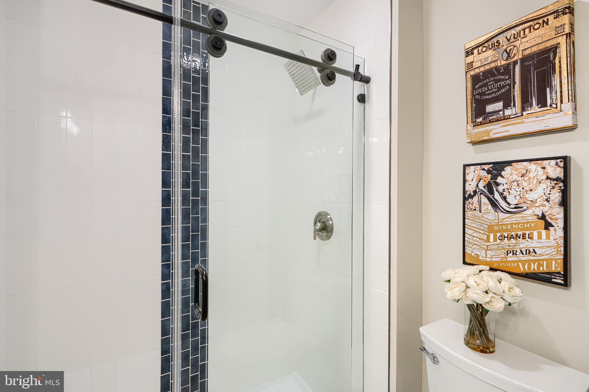 LUTHERVILLE - Residential