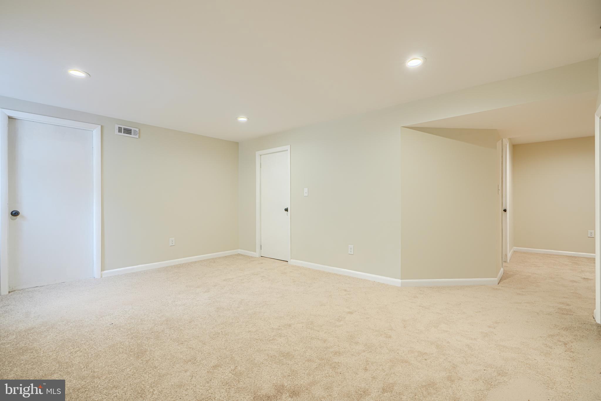 LUTHERVILLE - Residential