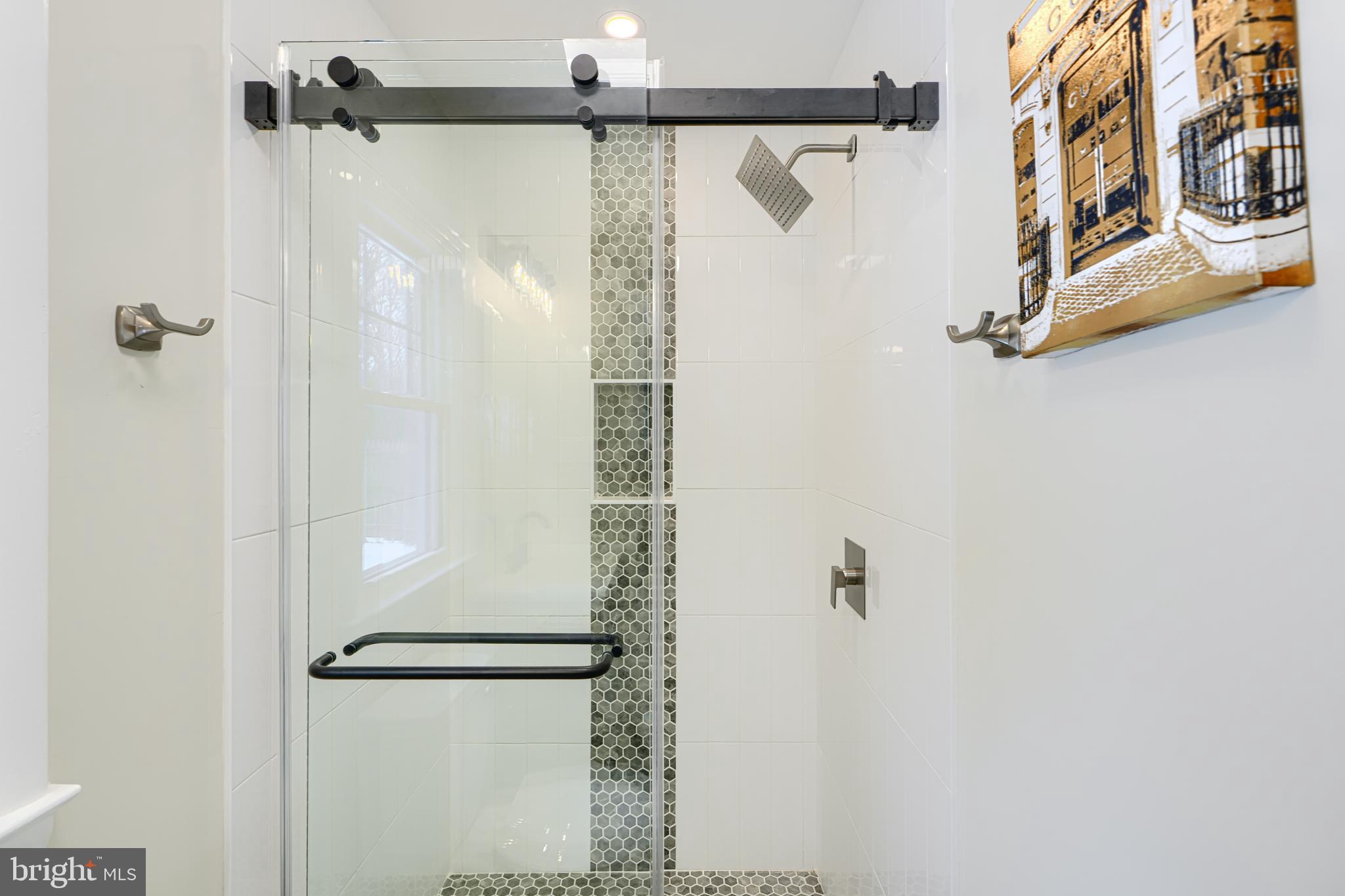 LUTHERVILLE - Residential