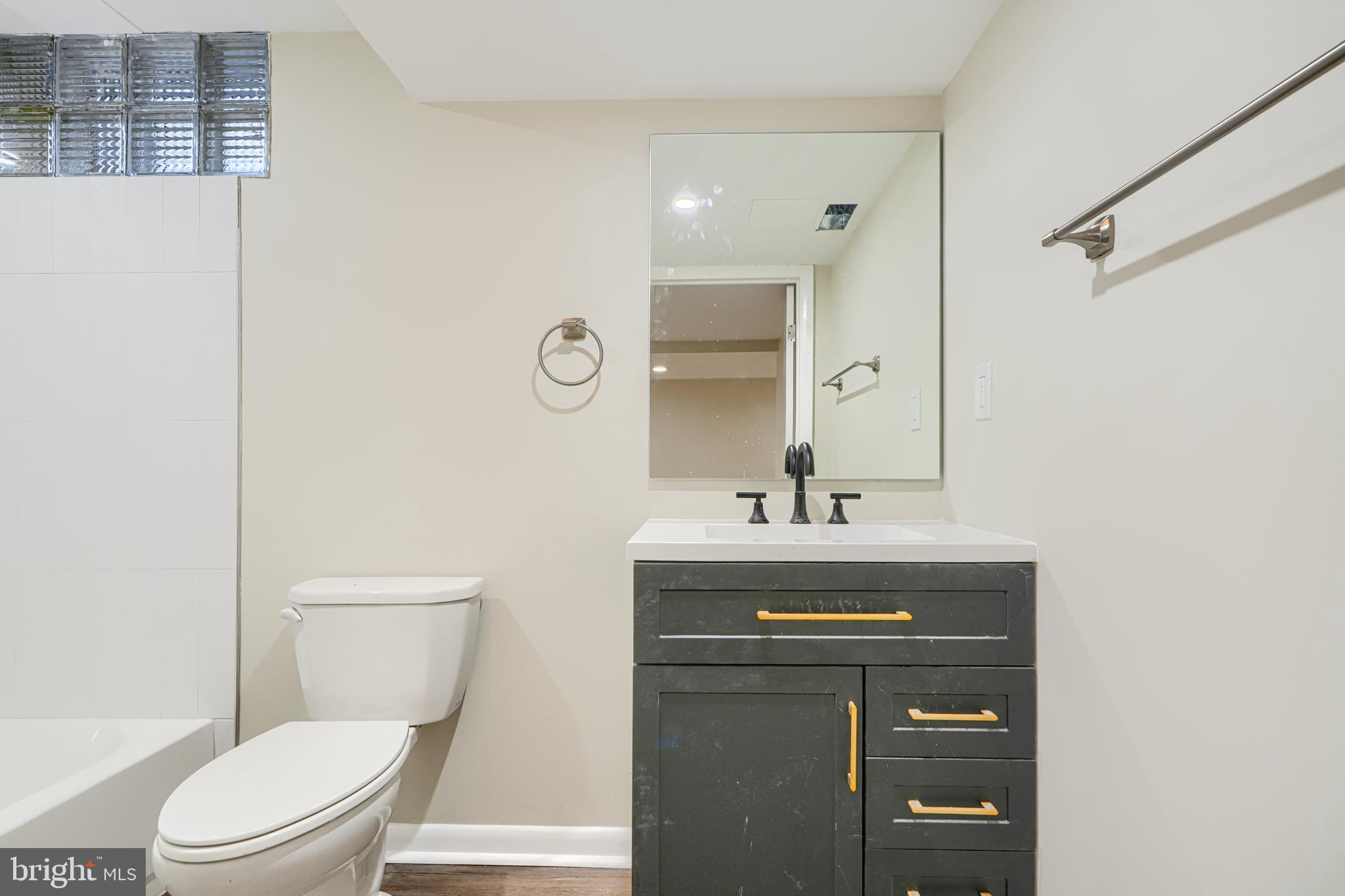 LUTHERVILLE - Residential