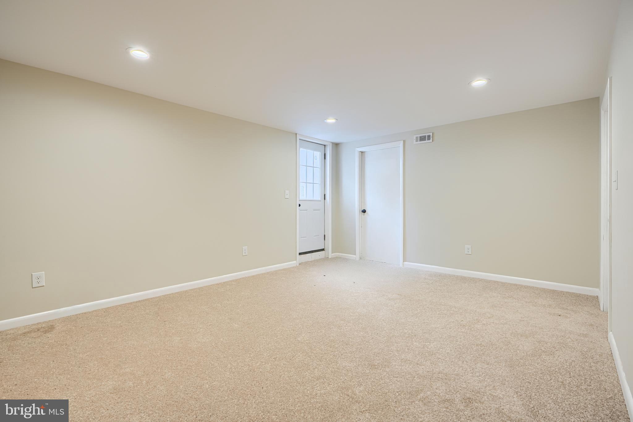 LUTHERVILLE - Residential