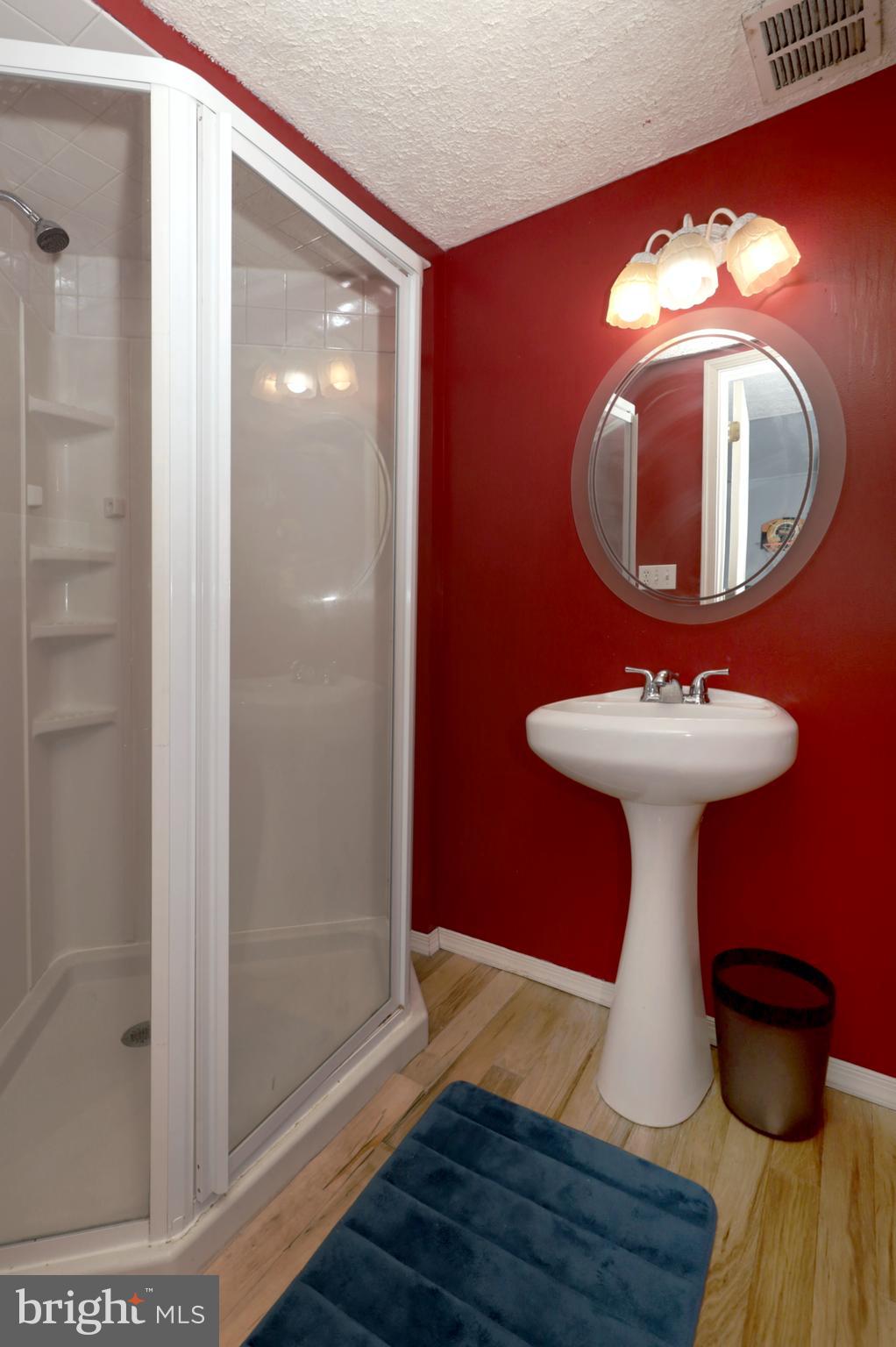 NEWINGTON FOREST - Residential Lease