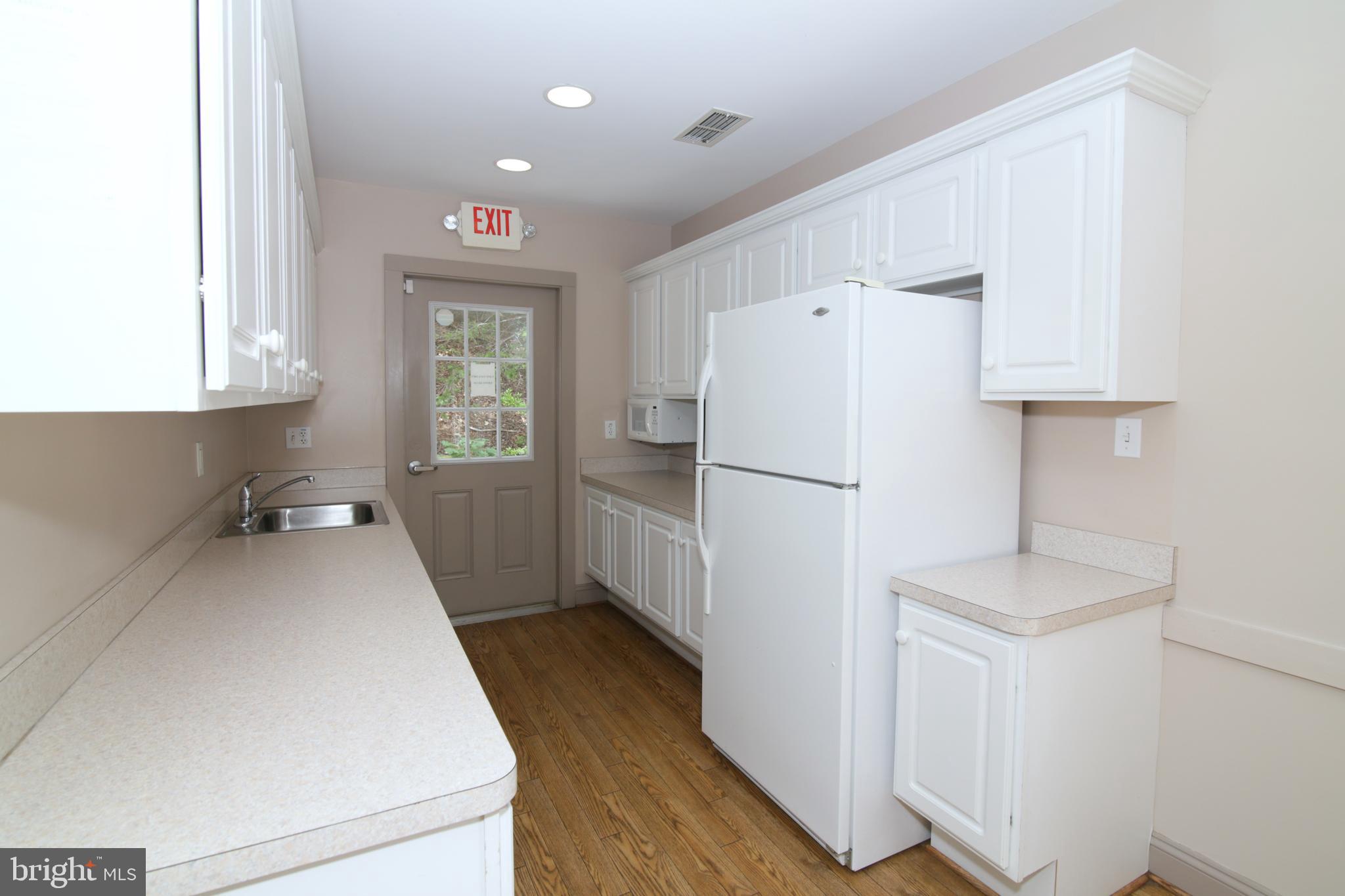 NEWINGTON FOREST - Residential Lease