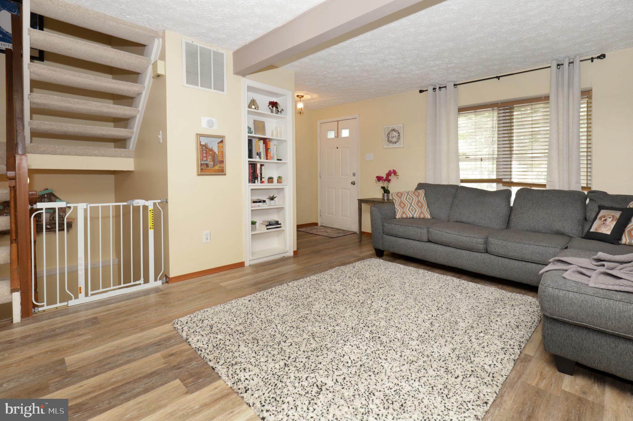 NEWINGTON FOREST - Residential Lease