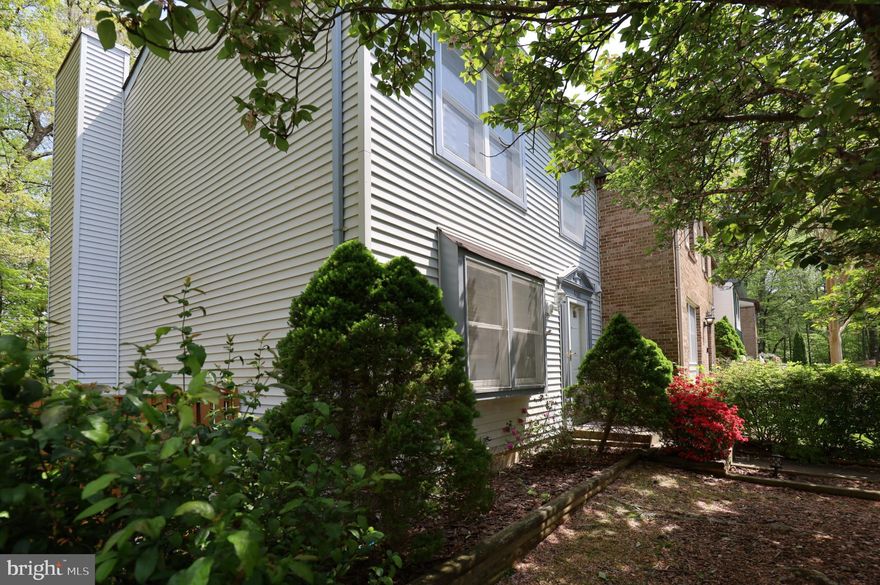 Gorgeous end unit townhome backs to trees.  Open main level with newer luxury vinyl plank flooring.  Spacious living room flows to separate dining room with sliding door access to large deck.  Open kitchen with newer stainless steel appliances, granite counters and ceramic floors.  Bar seating.  3 bedrooms on the upper level with newer carpet.  Expansive primary bedroom with walk in closet and dressing area.  Renovated bathroom.  Cozy basement features a recreation room, full bathroom and fireplace.  Walk out to the lower deck for privacy.  Great space for entertaining!  HVAC is newer.  Enjoy all that the Newington Forest Community has to offer: ball field, basketball, tennis and multi-use courts, outdoor pool, community center, and trails galore. Convenient location close to major commuter routes with easy access to I-95, Fort Belvoir, the National Geospatial Agency, bus routes, the Lorton Virginia Railway Express and the Springfield/Franconia Metro.  APPLY VIA RENTSPREE.