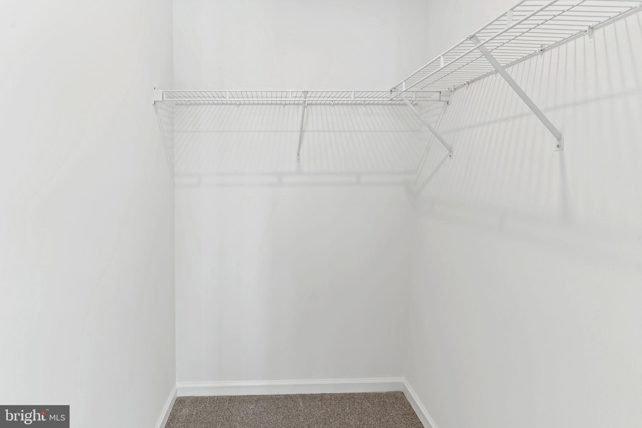 WHISPERING PINES - Residential