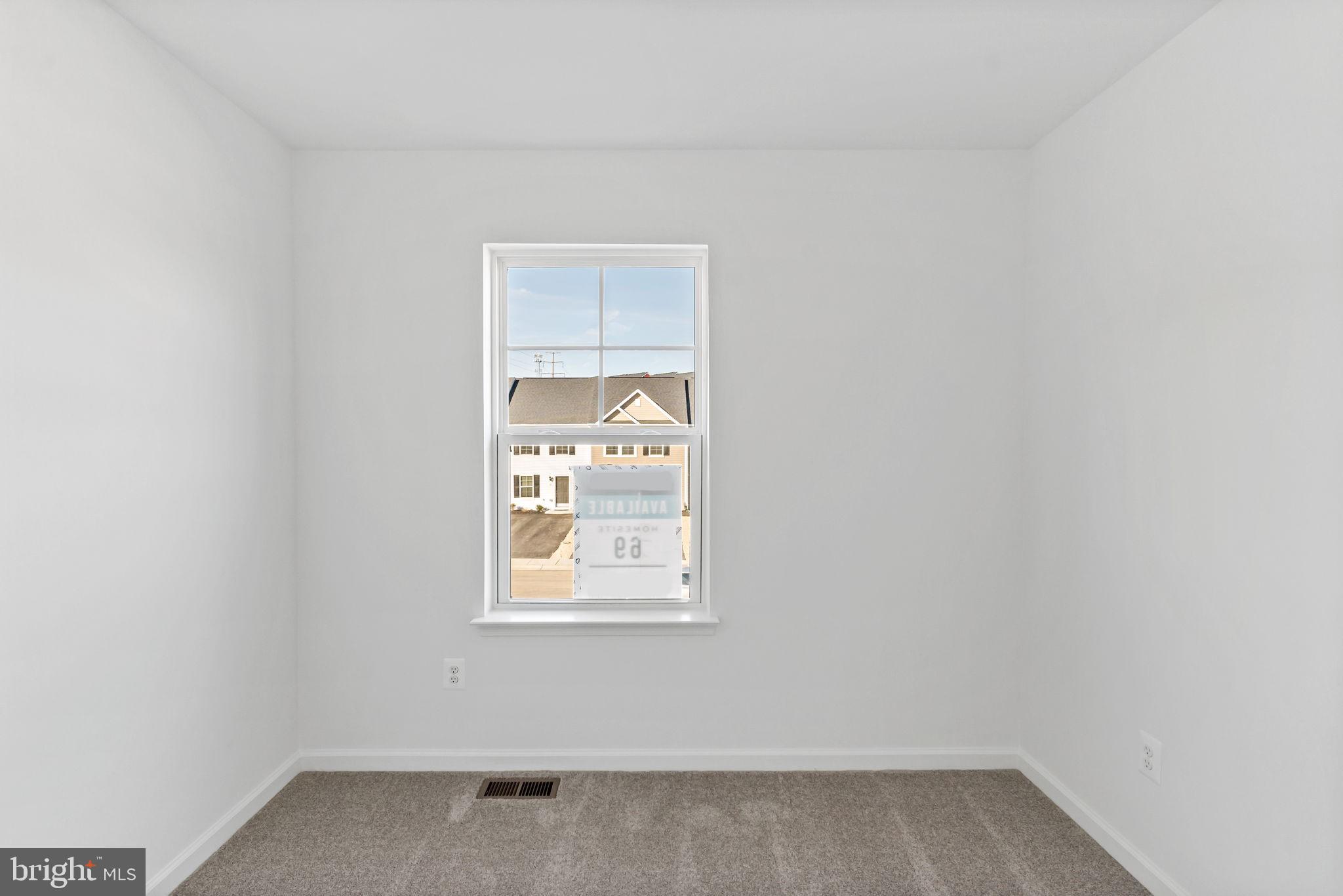 WHISPERING PINES - Residential