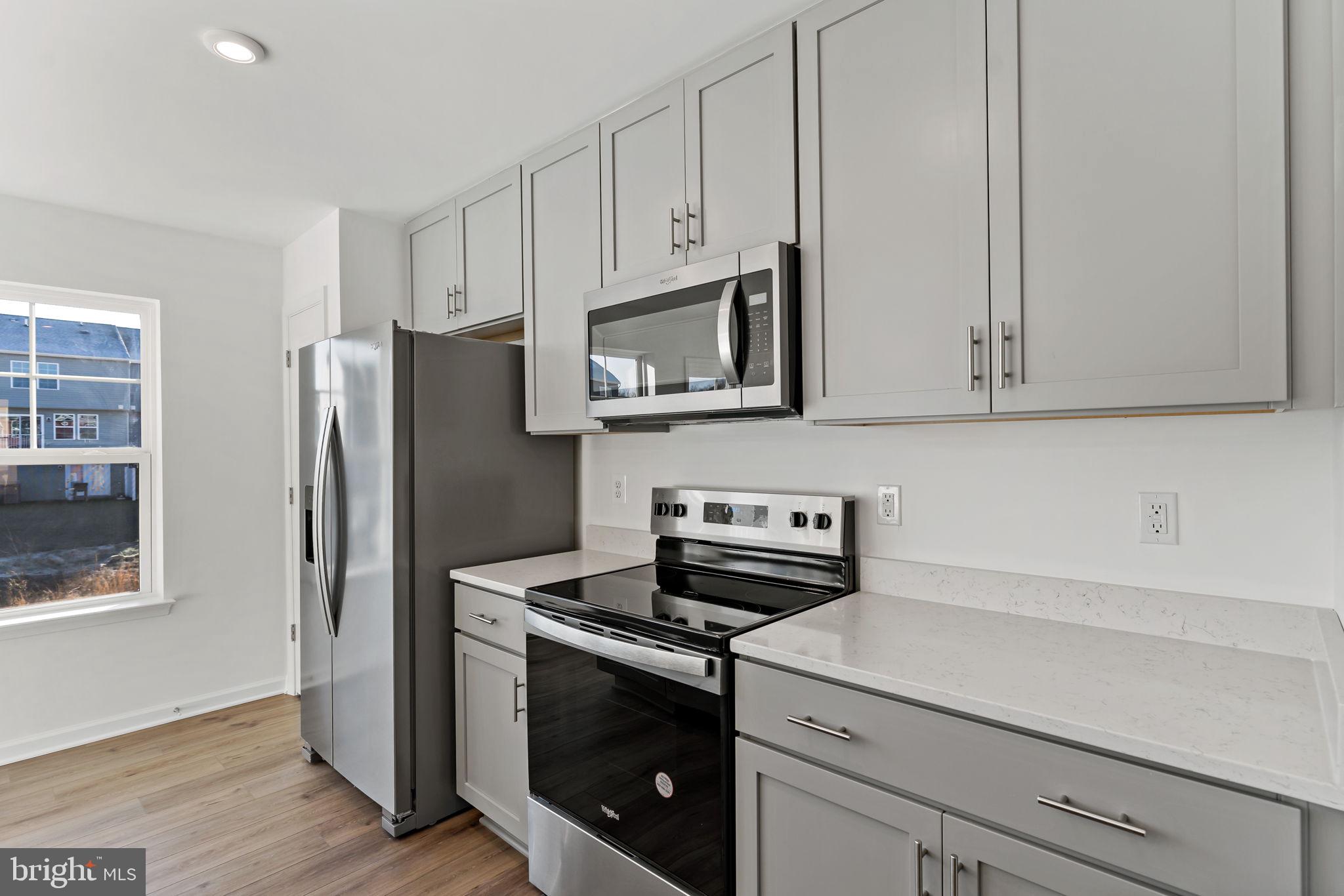 WHISPERING PINES - Residential