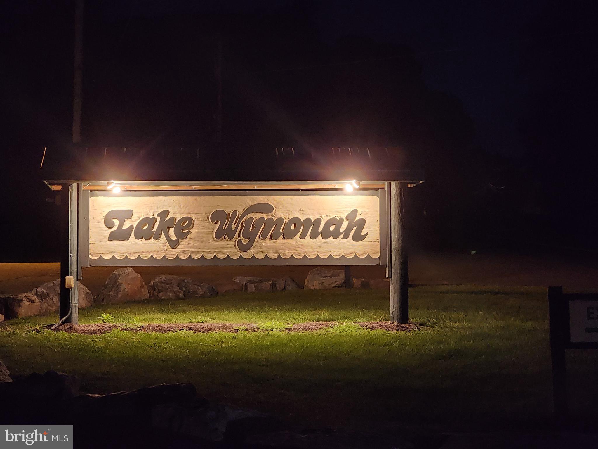 LAKE WYNONAH - Residential