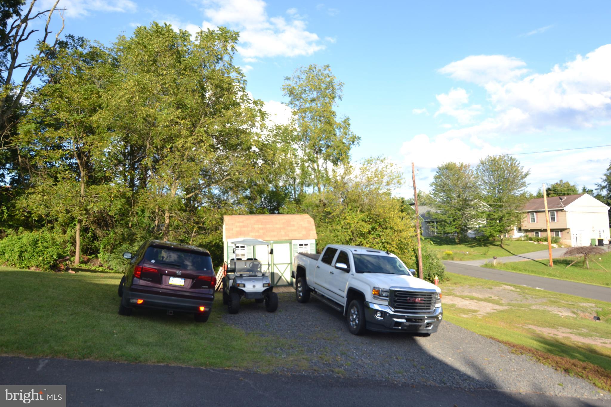 LAKE WYNONAH - Residential