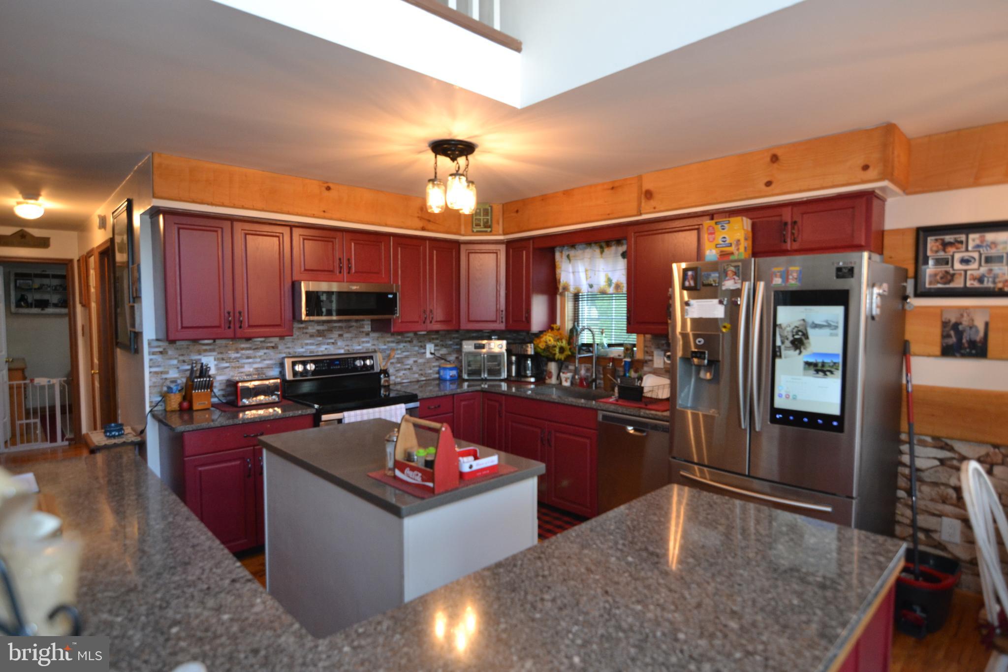 LAKE WYNONAH - Residential