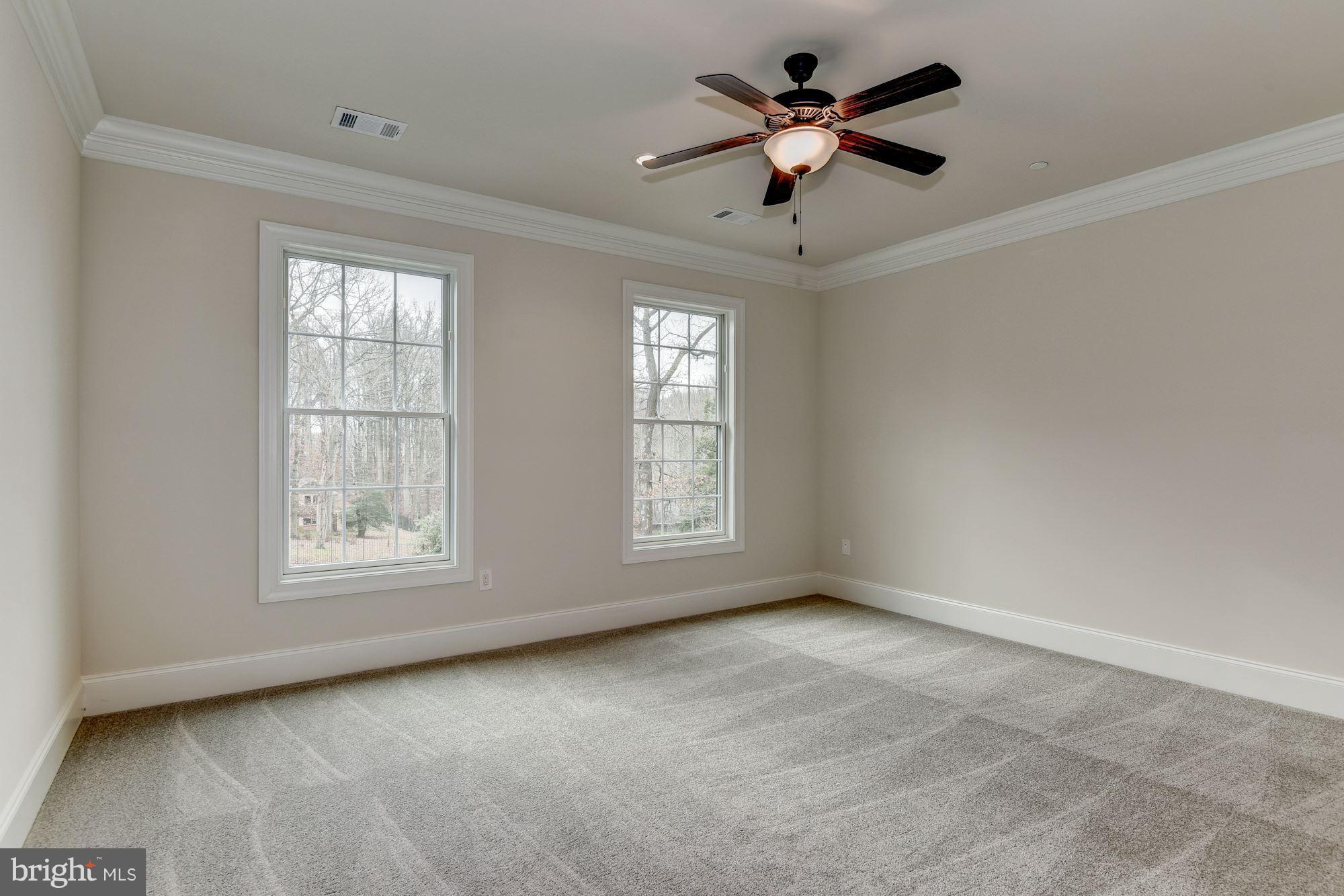 POTOMAC OUTSIDE - Residential