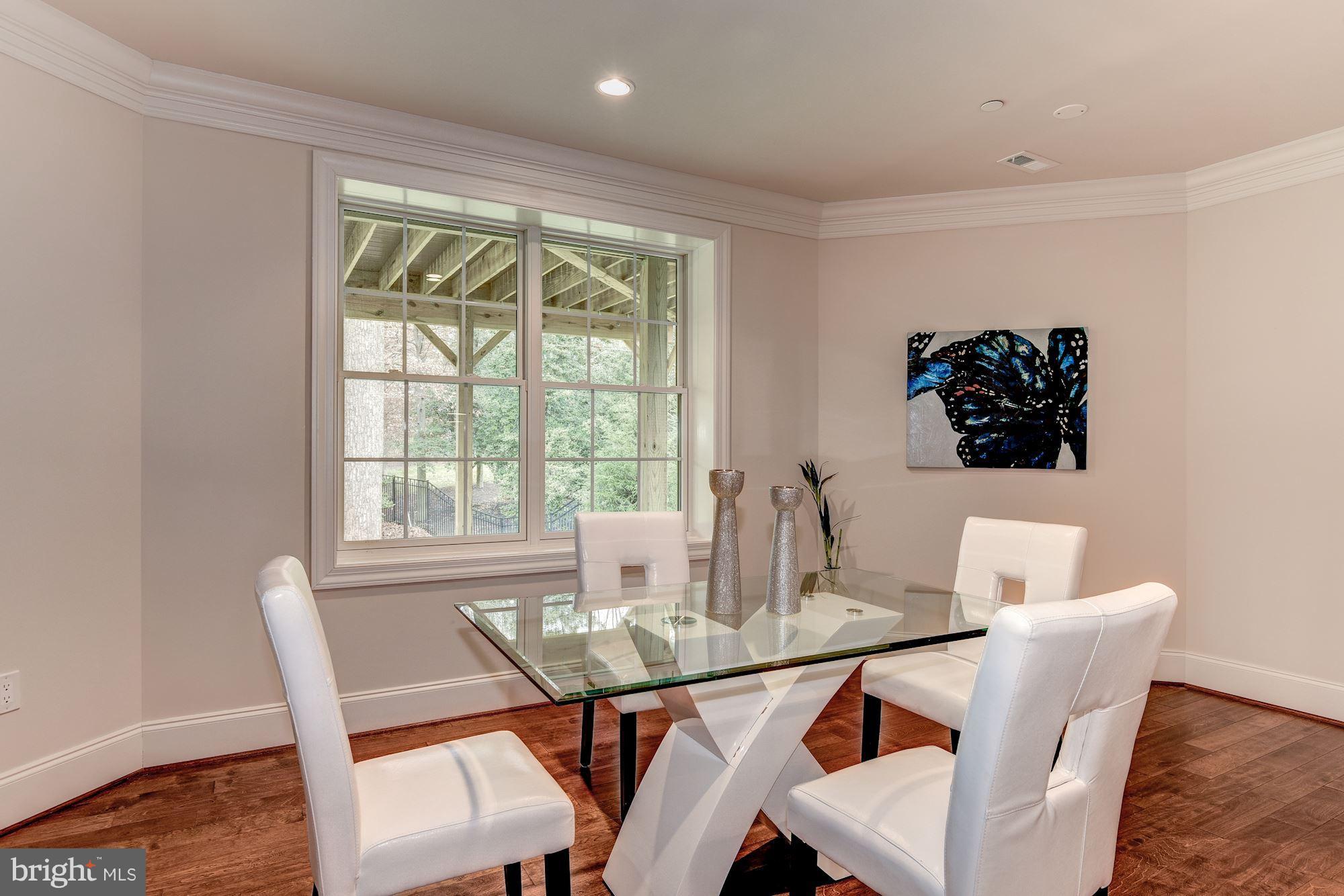 POTOMAC OUTSIDE - Residential