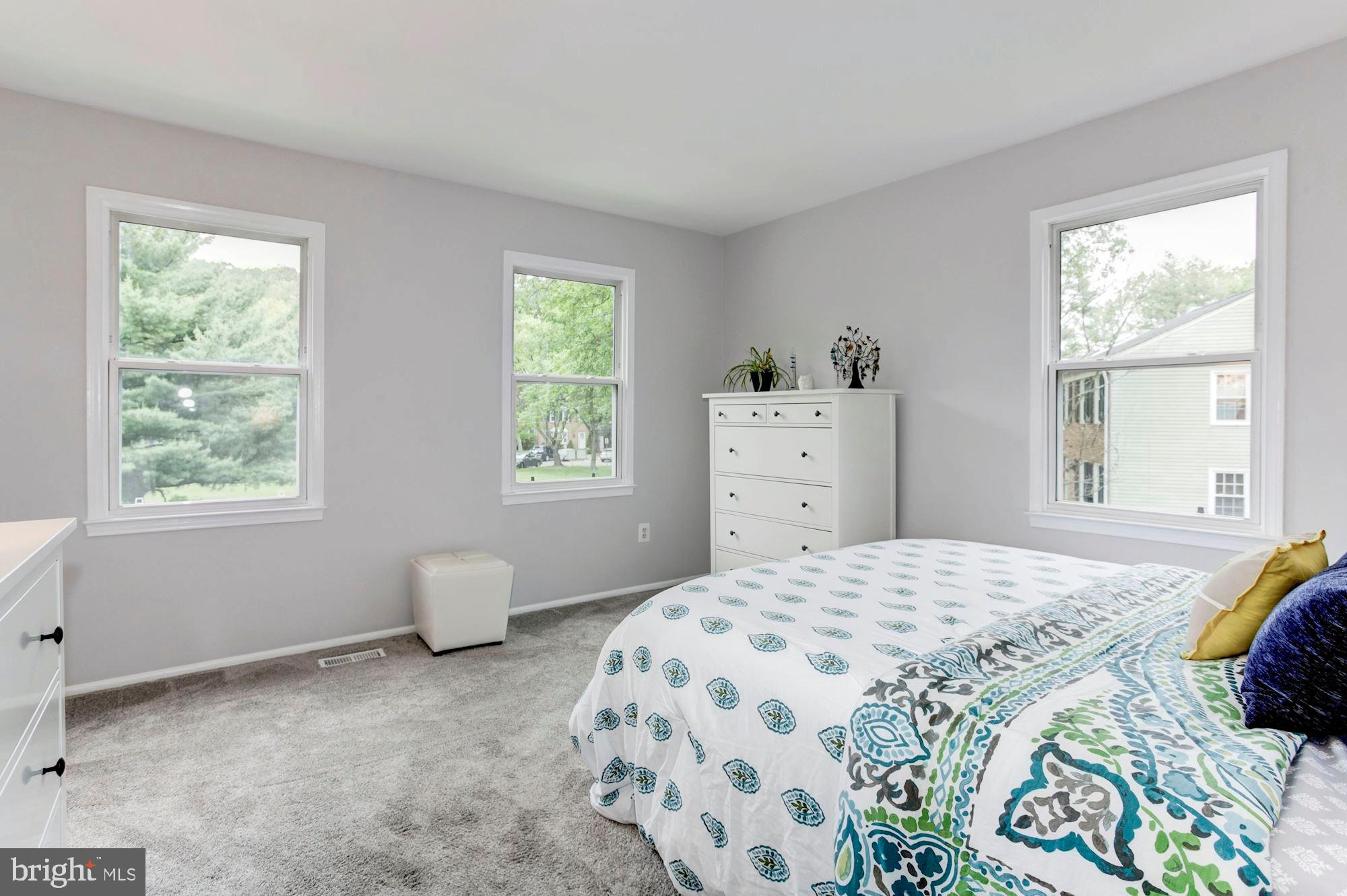 NEWINGTON STATION - Residential