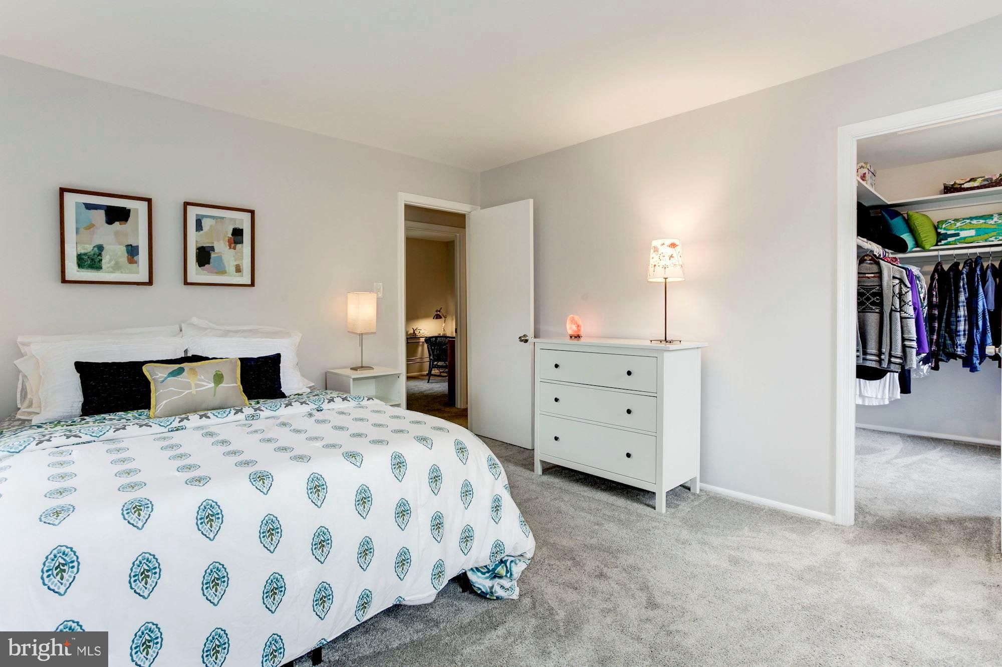 NEWINGTON STATION - Residential