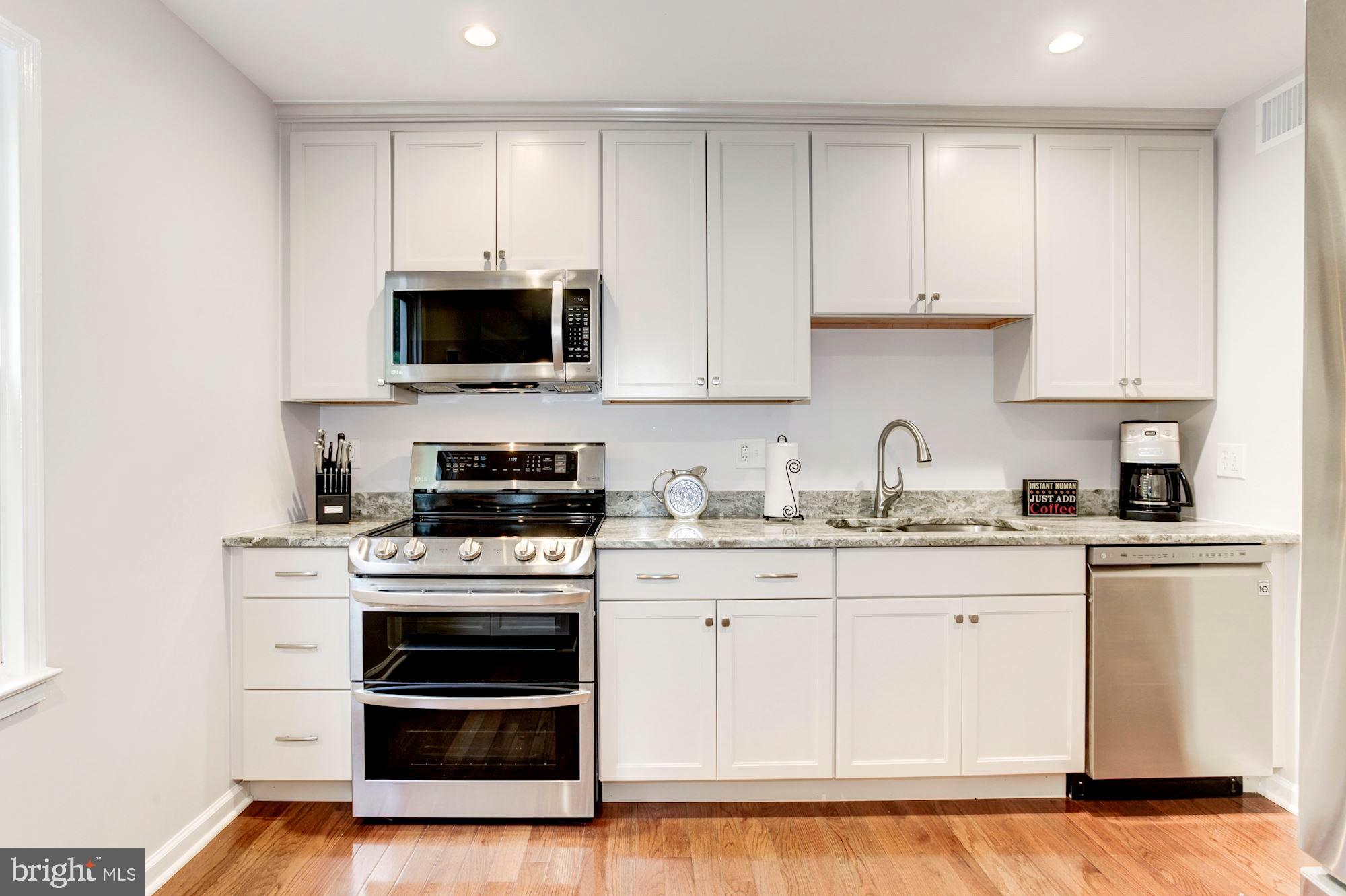 NEWINGTON STATION - Residential