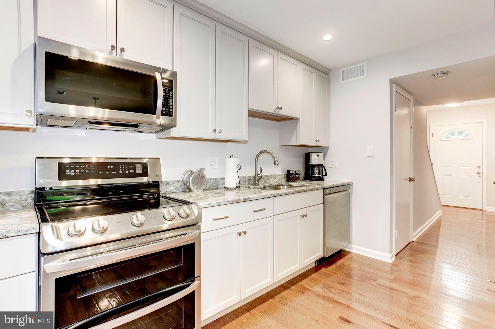 NEWINGTON STATION - Residential