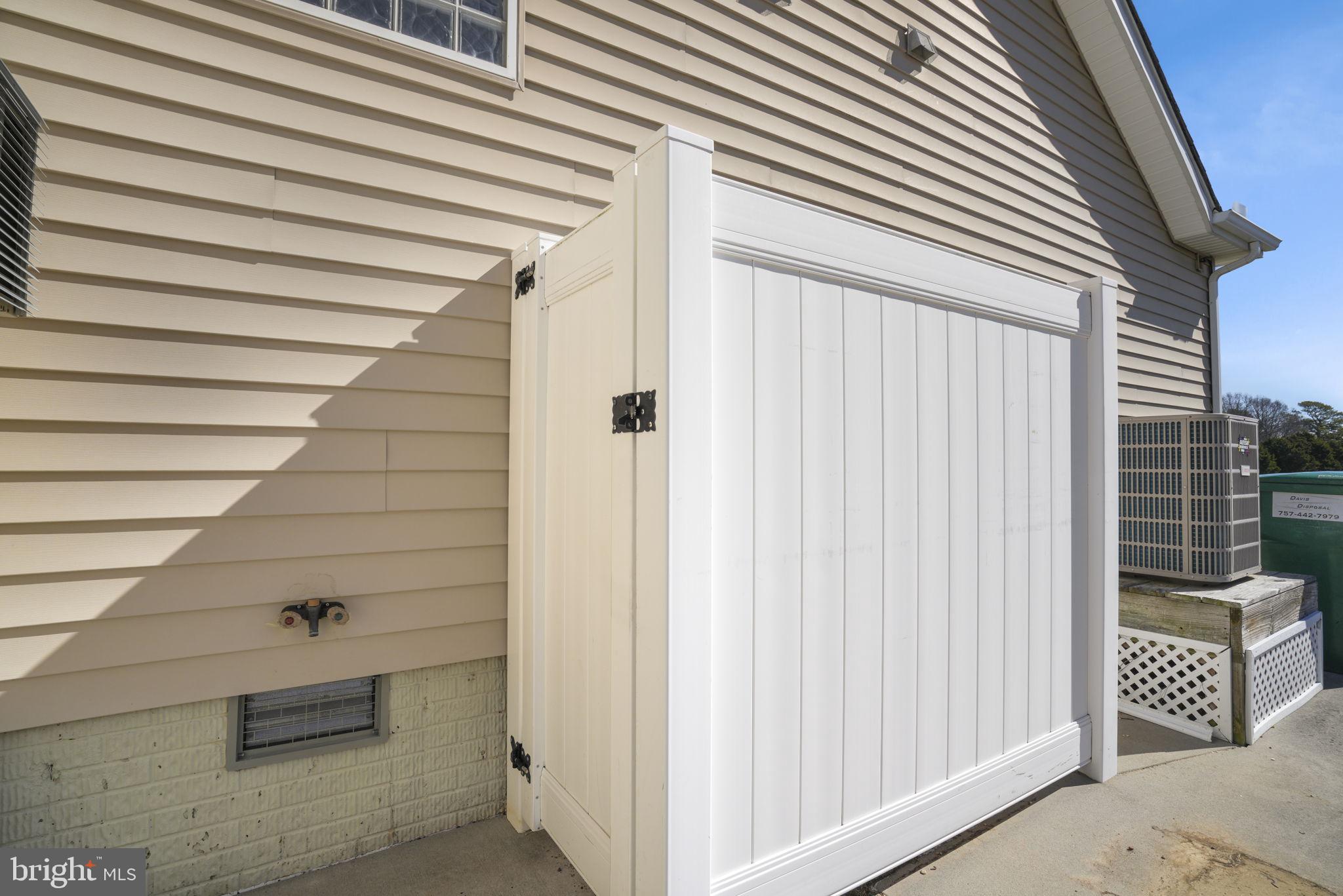 EAGLE SOUND ESTATE - Residential