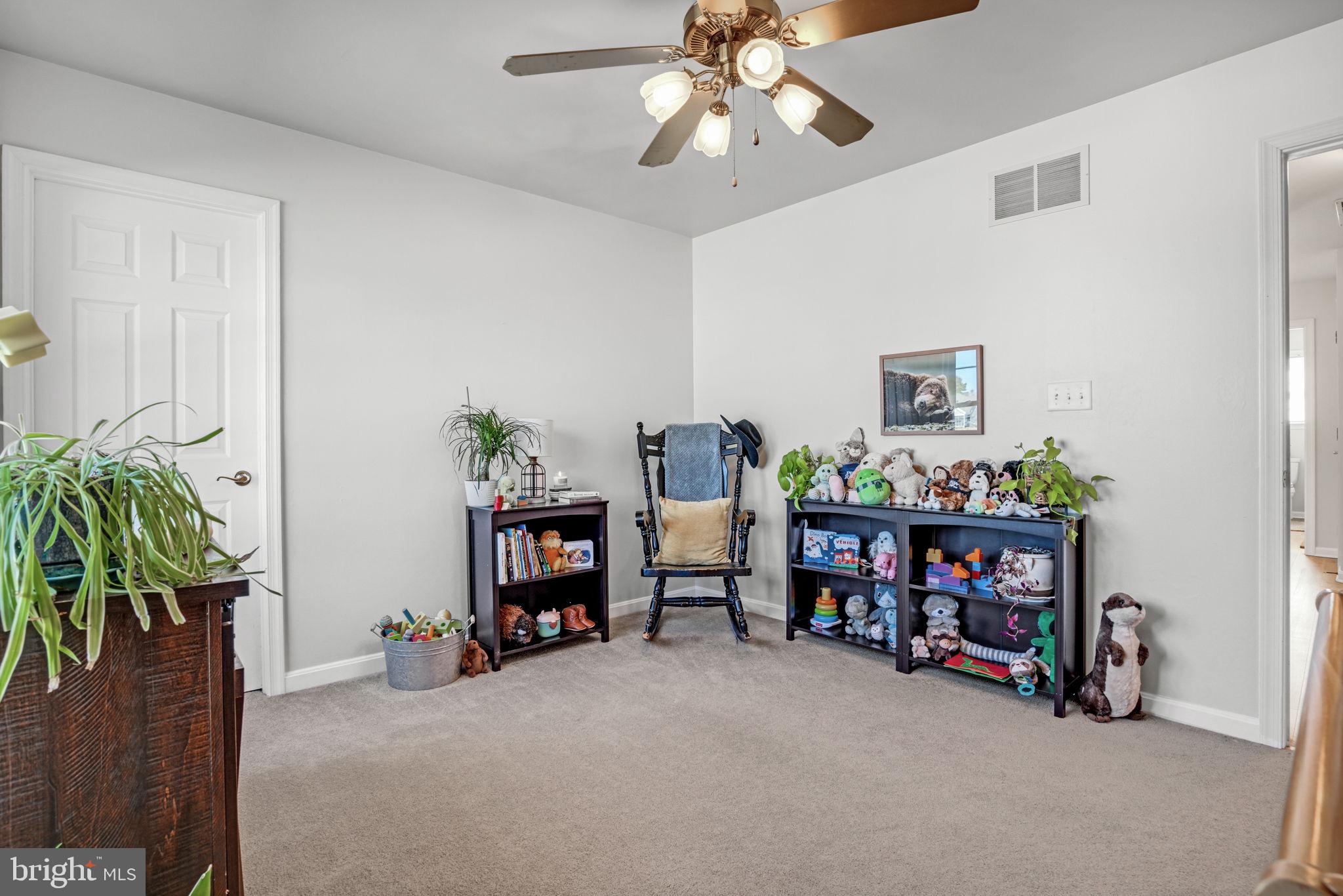 EAGLE SOUND ESTATE - Residential